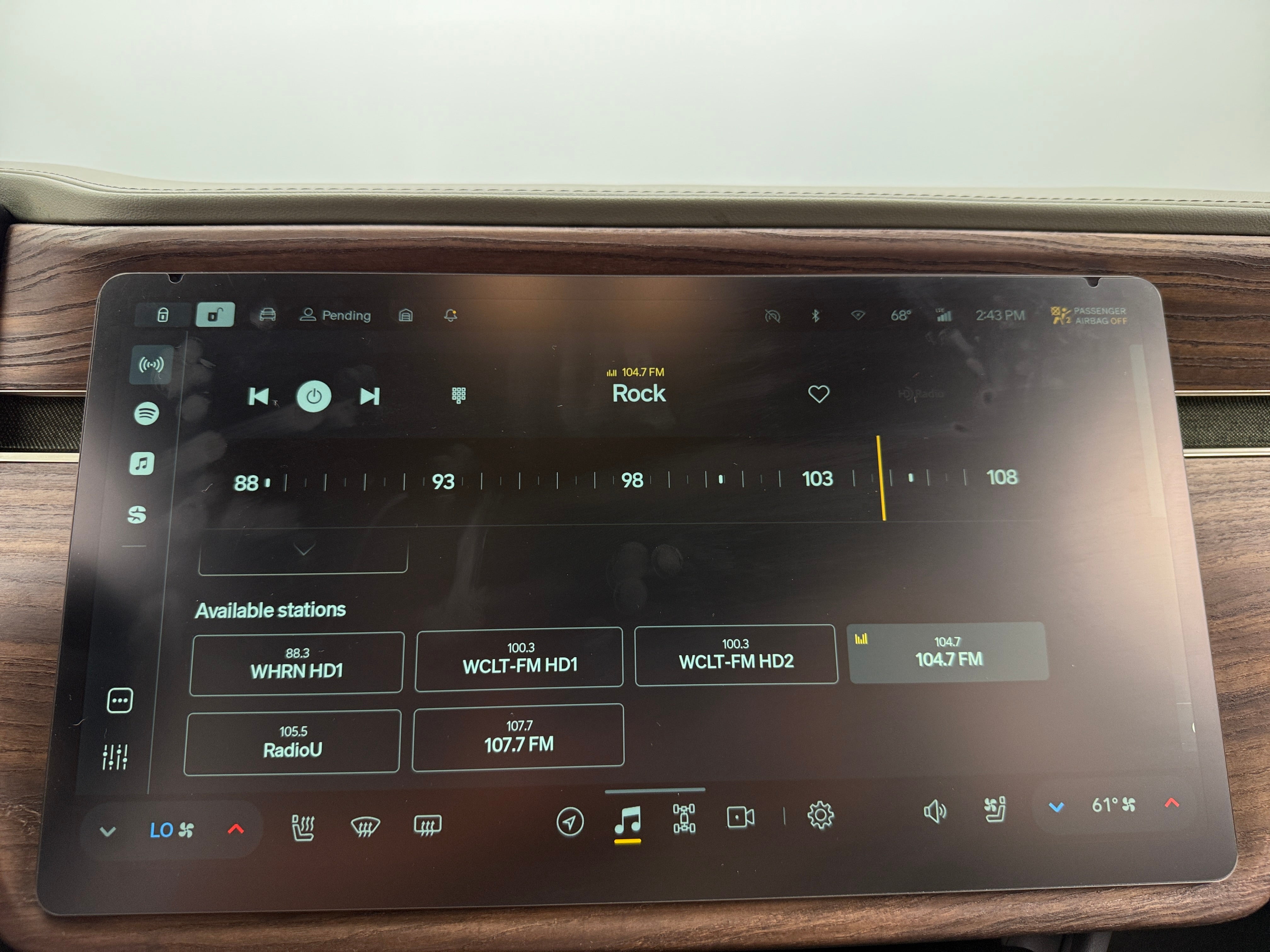 2022 Rivian R1T Adventure 3