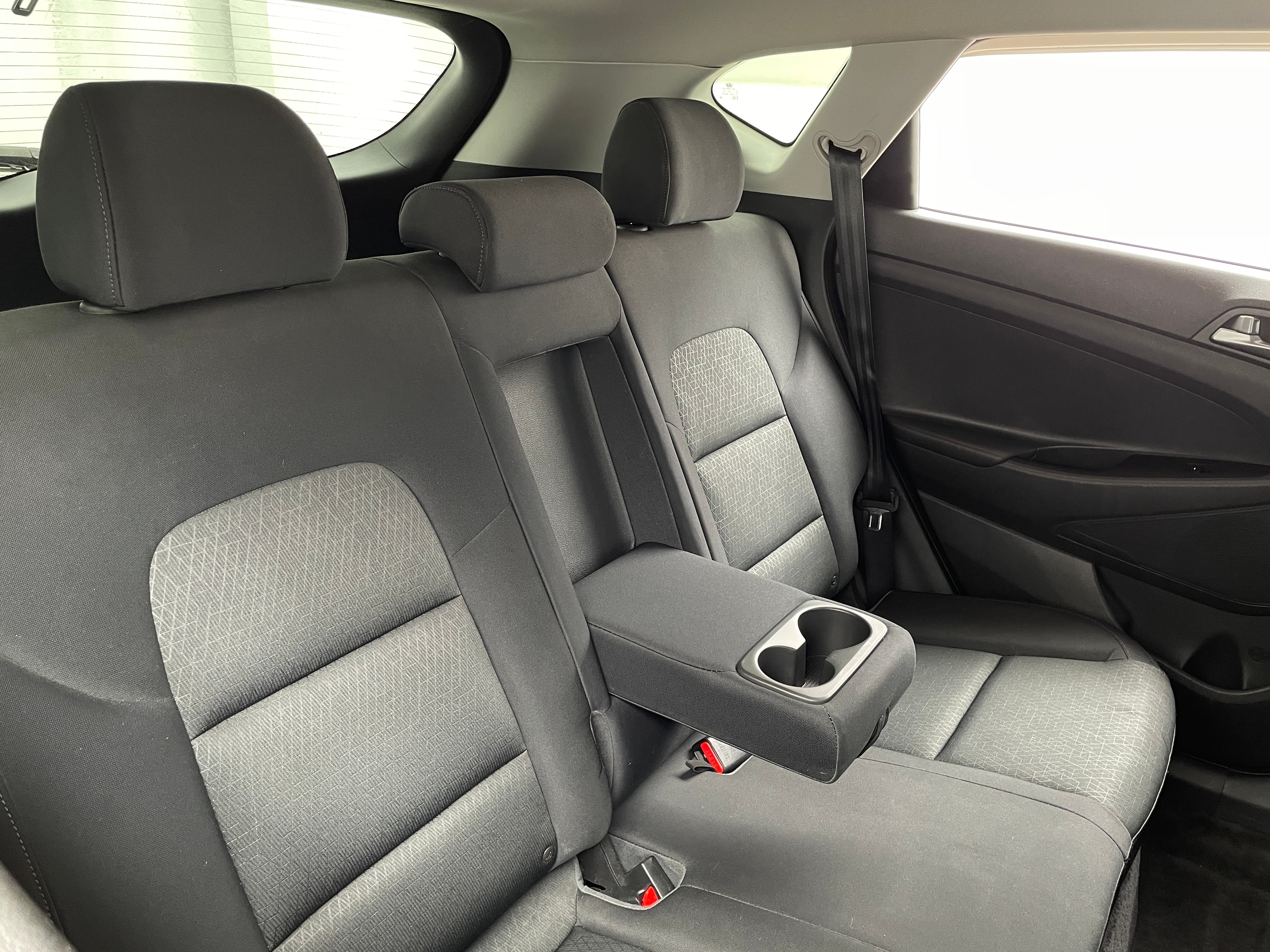 2016 Hyundai Tucson Sport 6