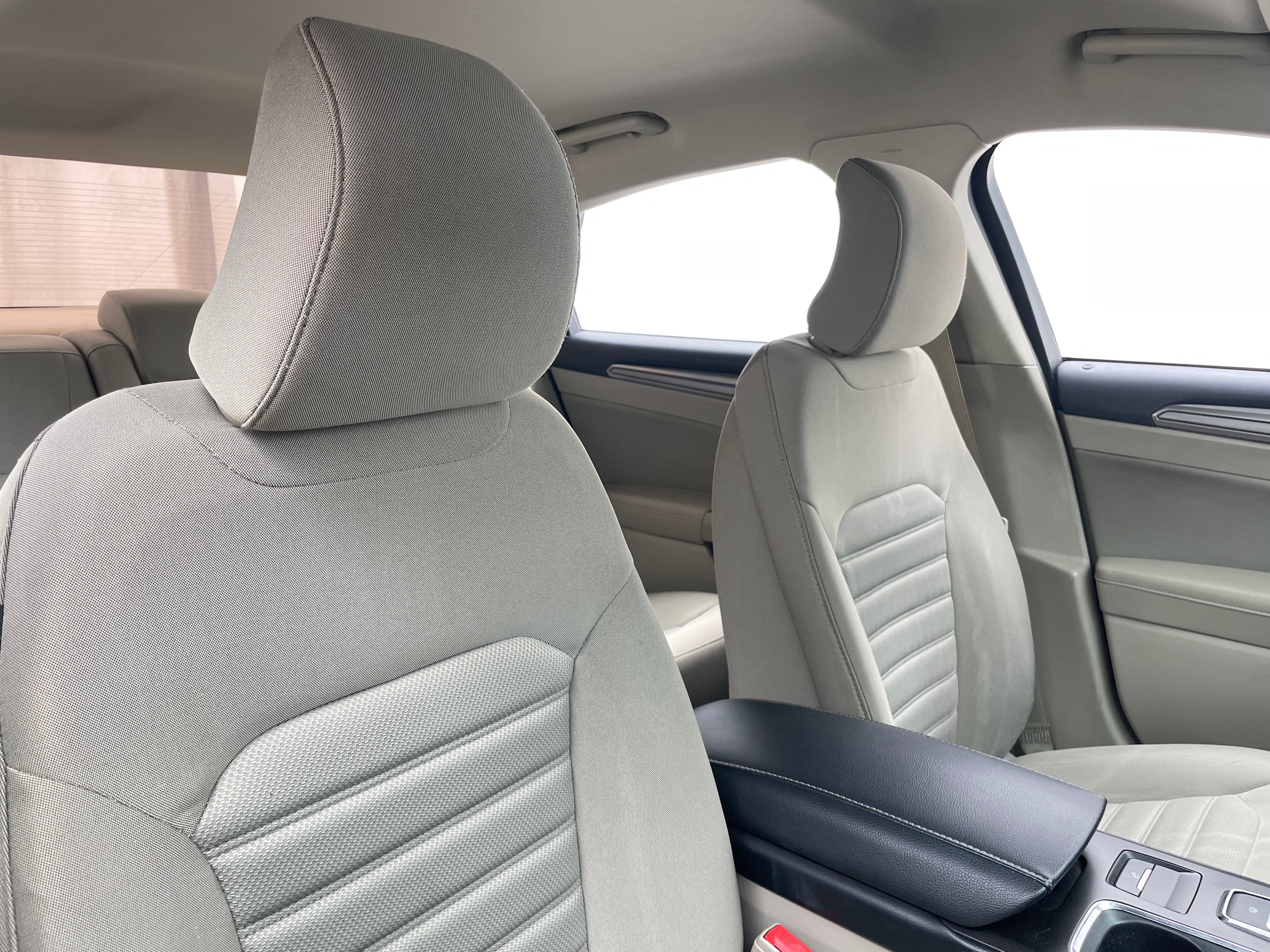 2017 Ford Fusion SE 2