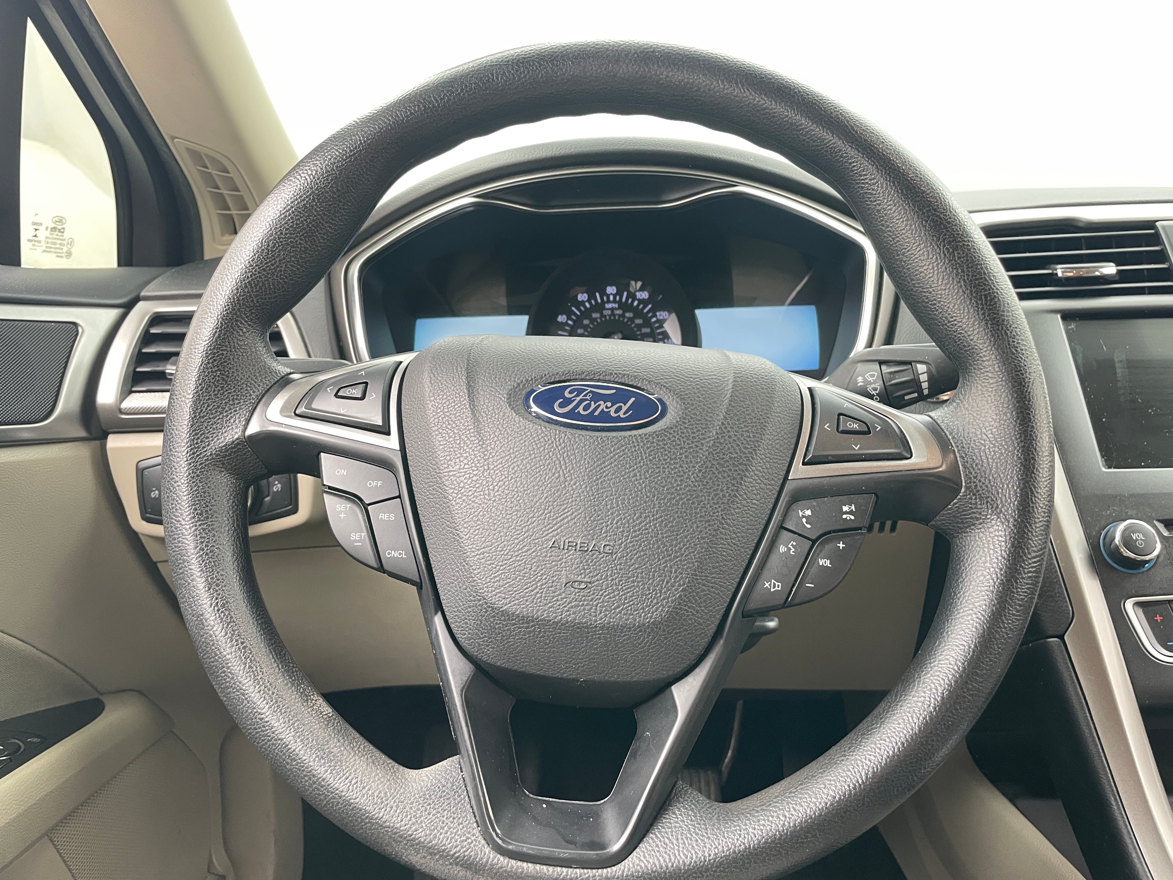 2017 Ford Fusion SE 5