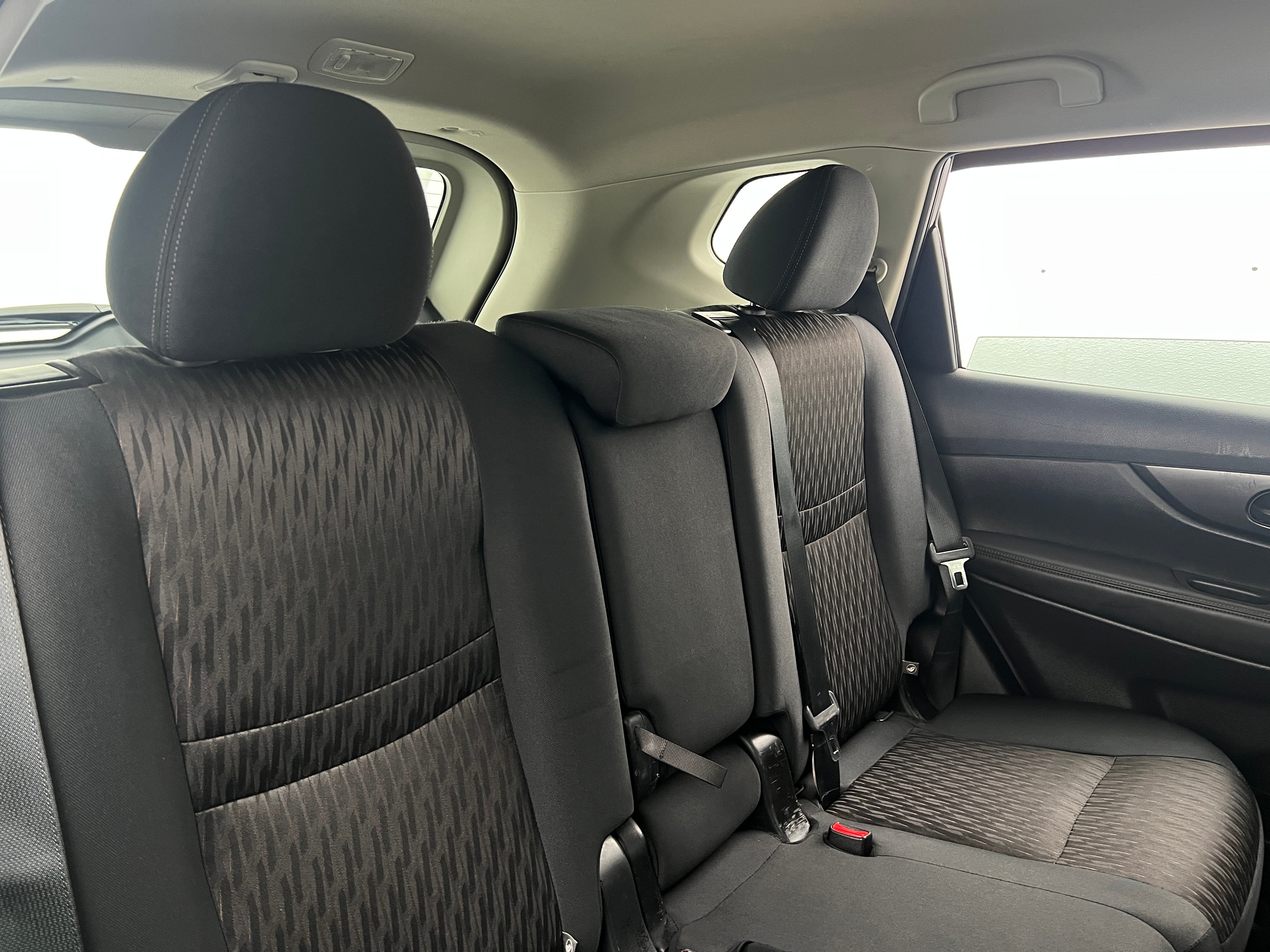 2019 Nissan Rogue S 6
