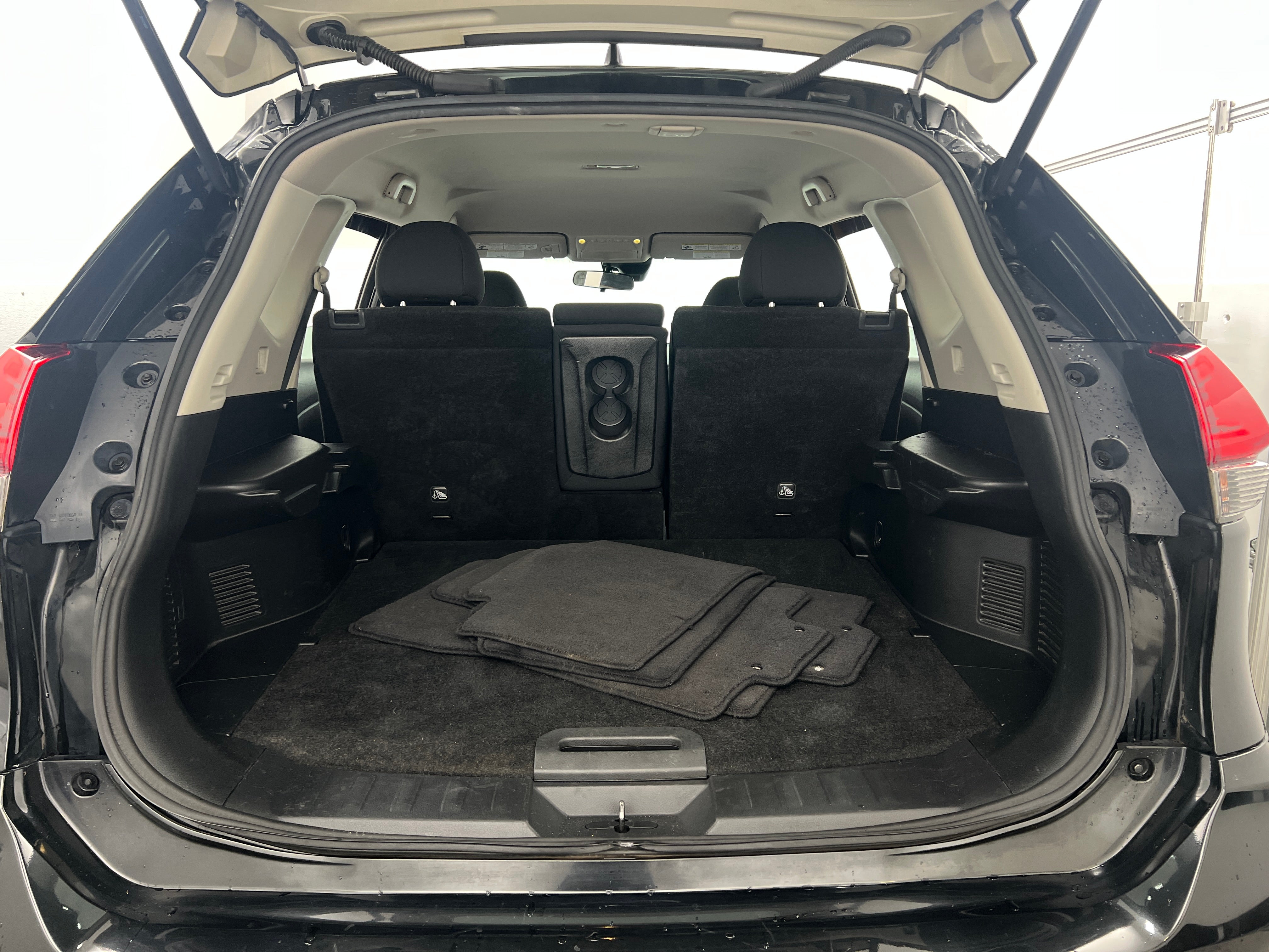 2019 Nissan Rogue S 7