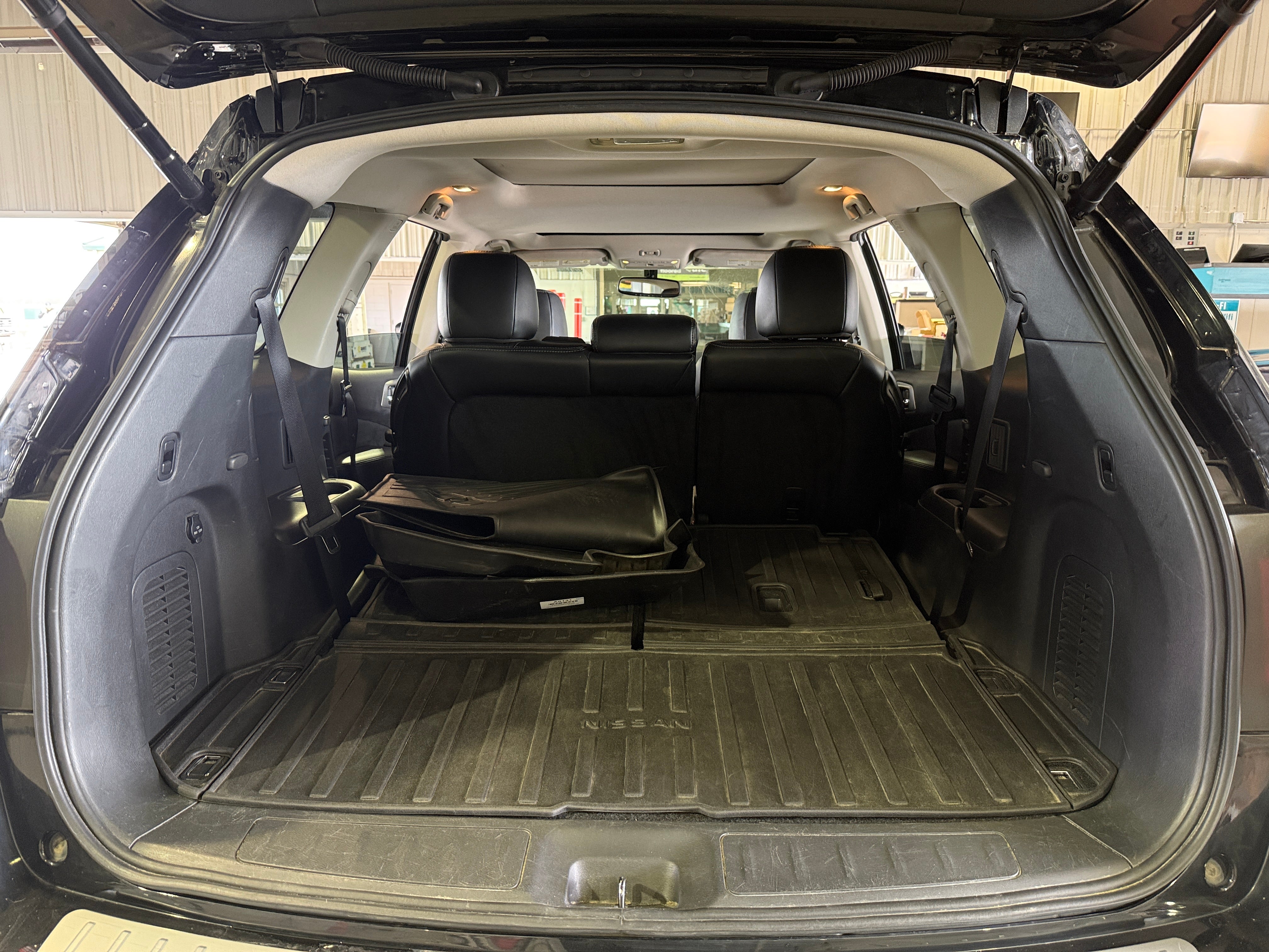 2018 Nissan Pathfinder SL 6