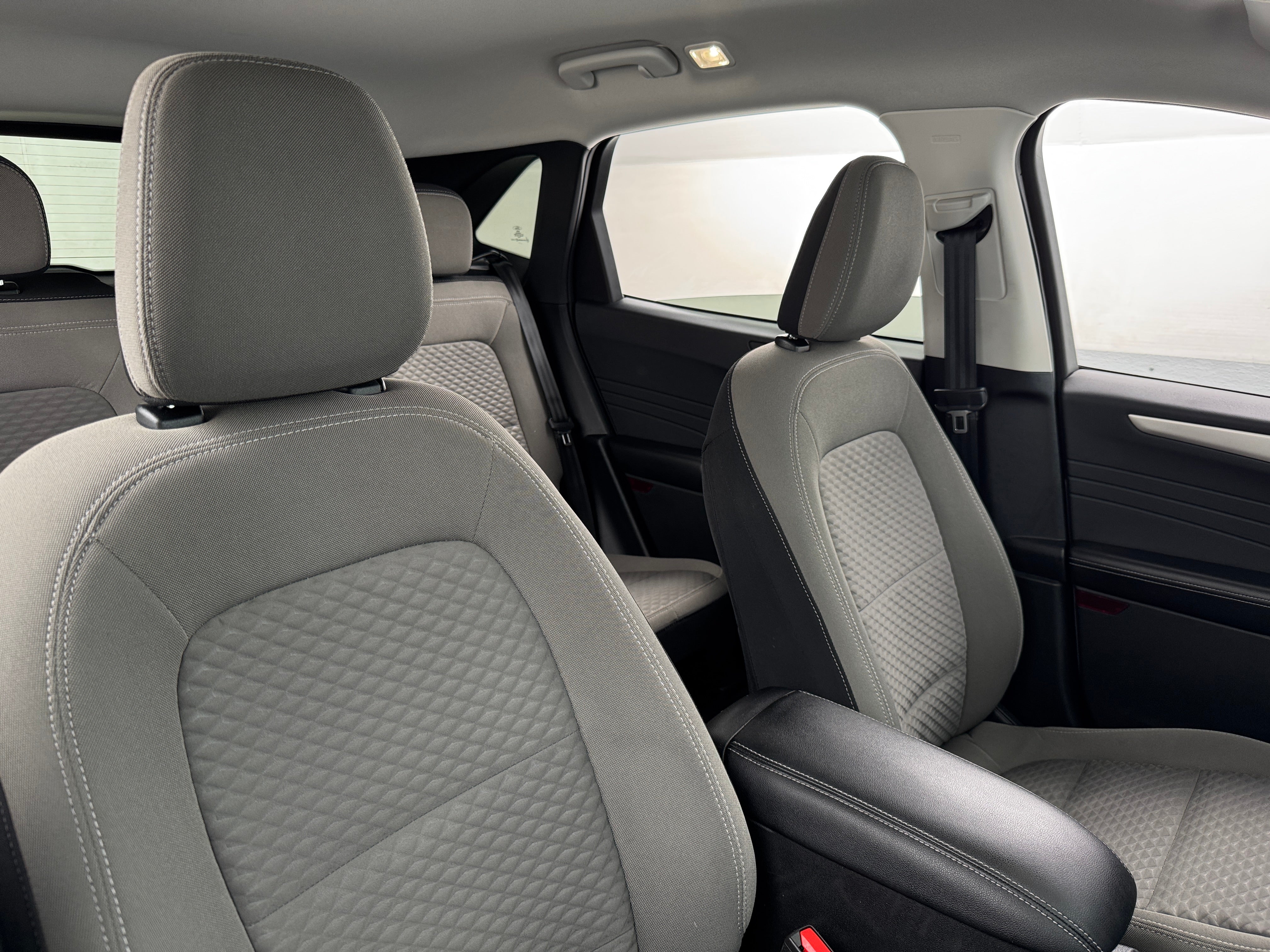 2022 Ford Escape SE Sport Hybrid 2
