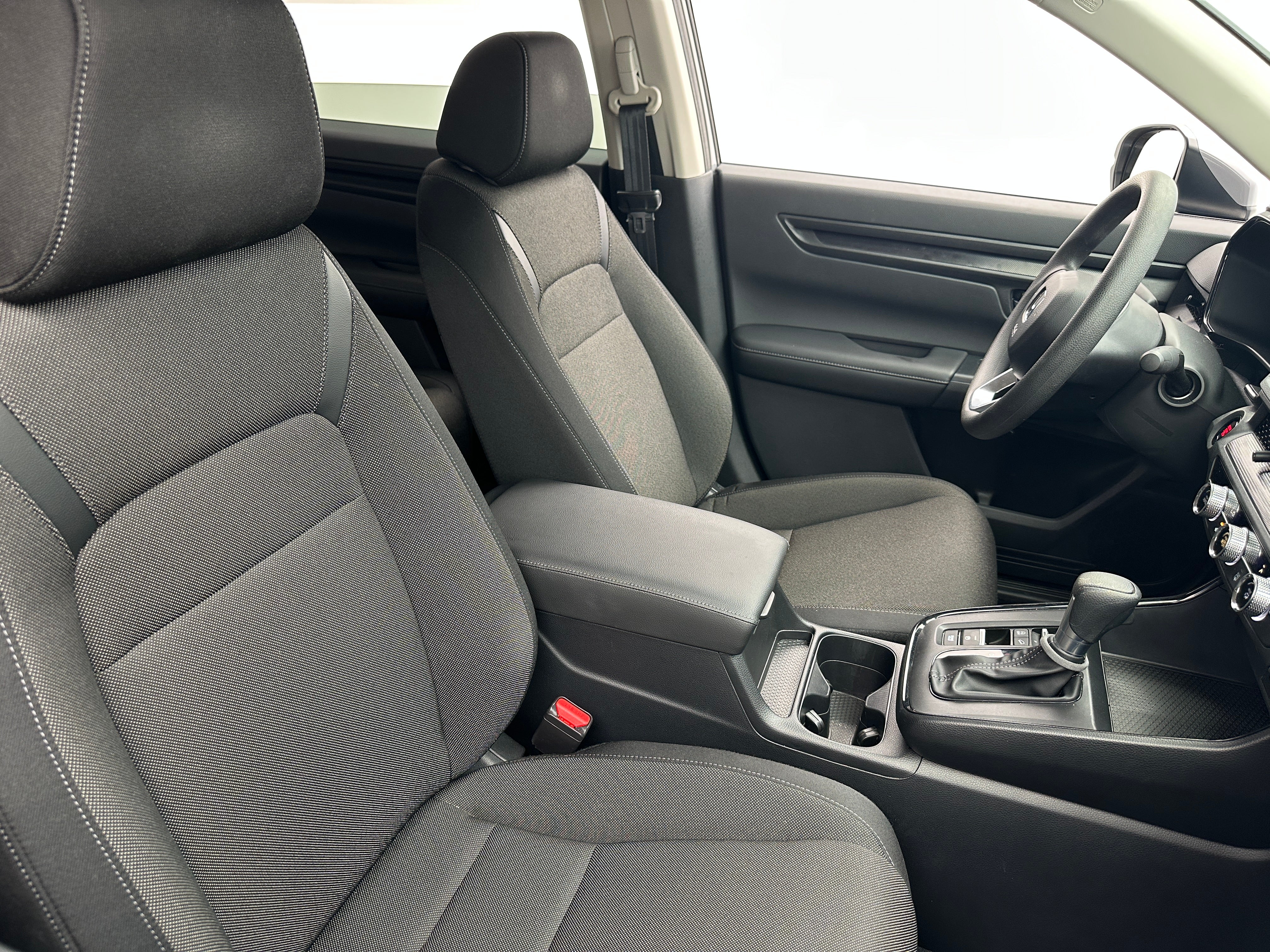 2025 Honda CR-V LX 2