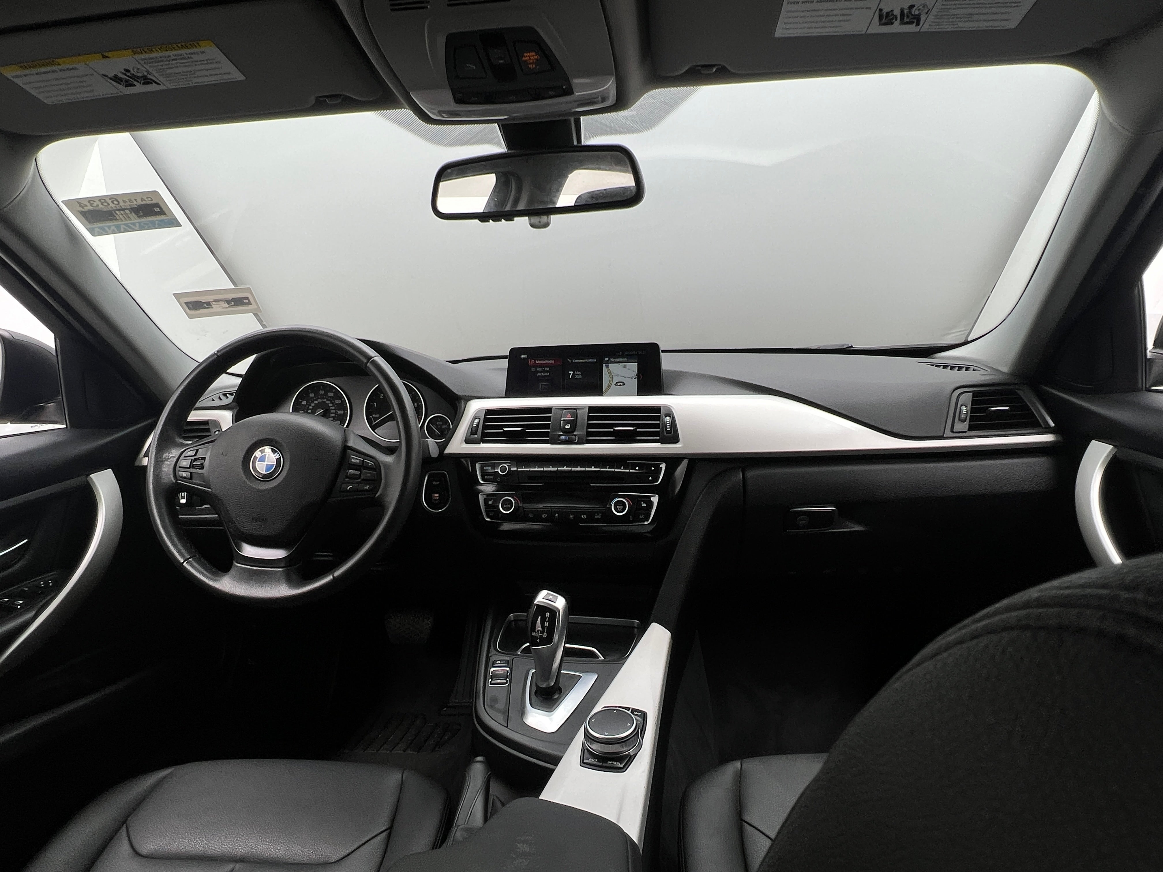 2018 BMW 3 Series 320i xDrive 2