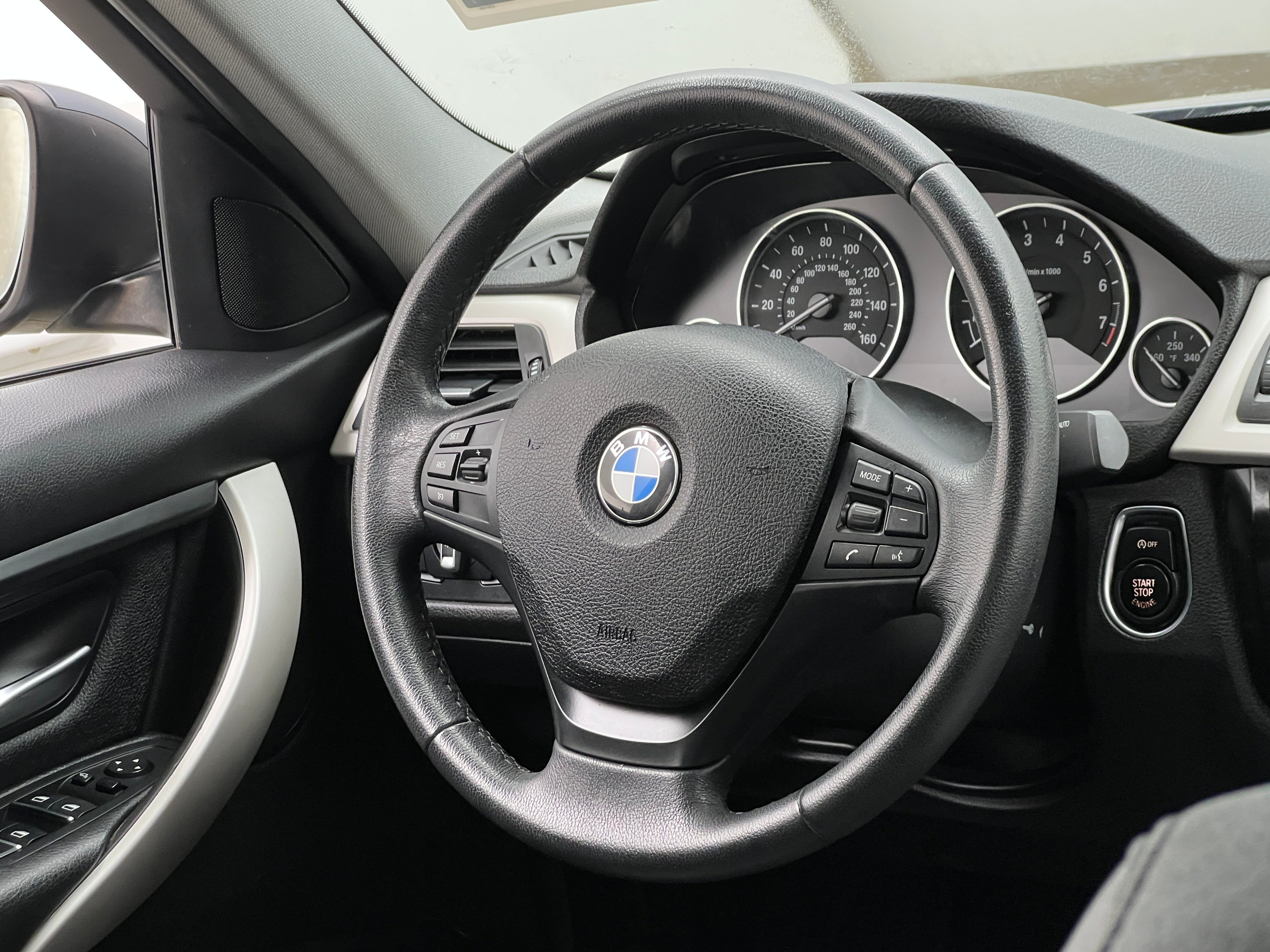 2018 BMW 3 Series 320i xDrive 4