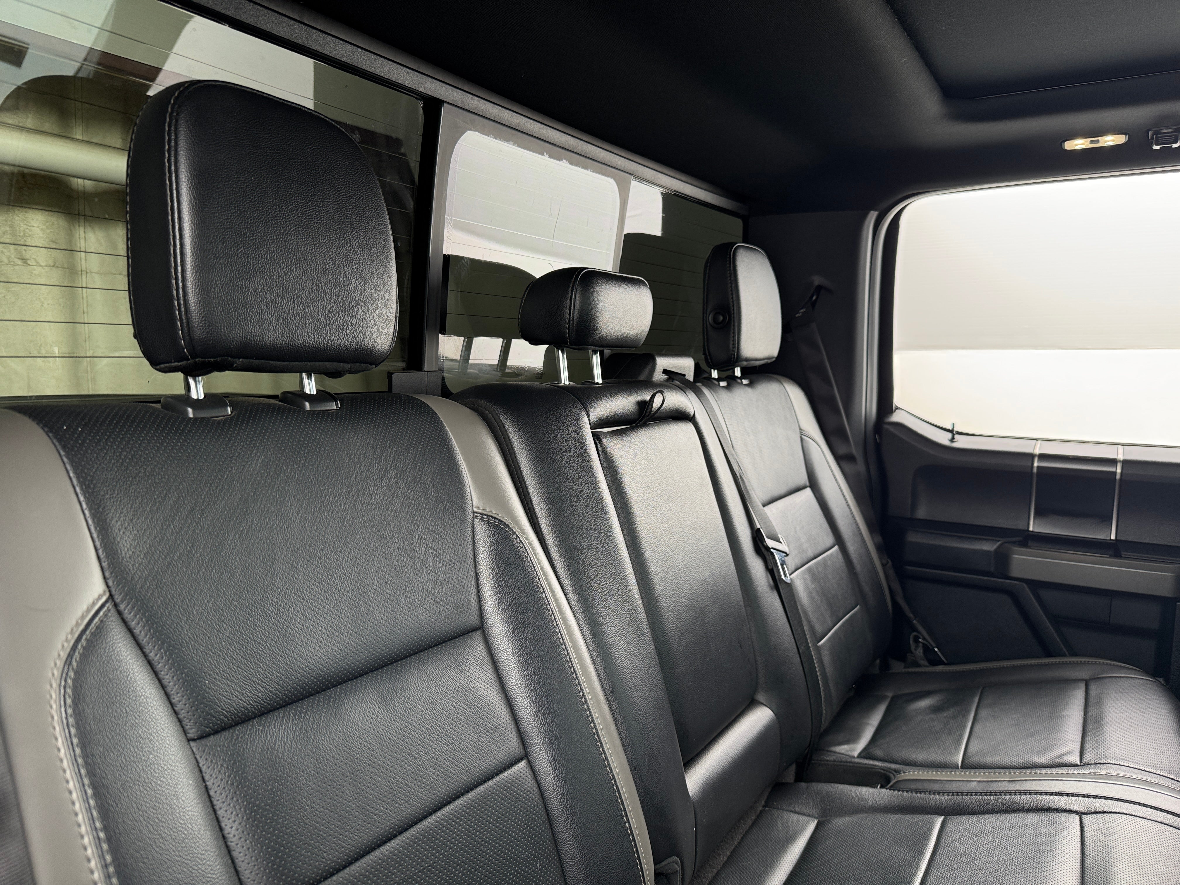 2017 Ford Econoline E-150 5