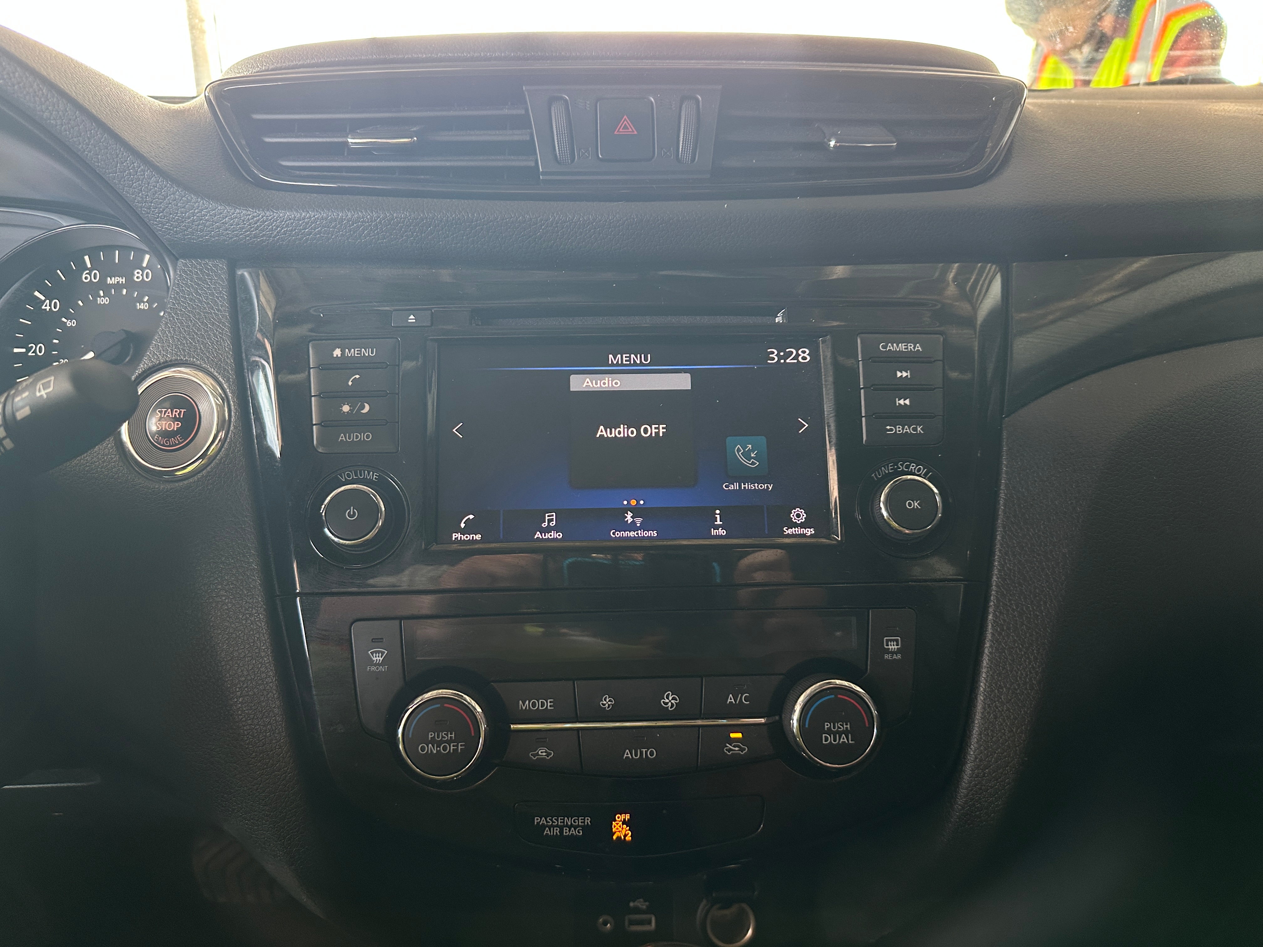2020 Nissan Rogue Sport SV 4