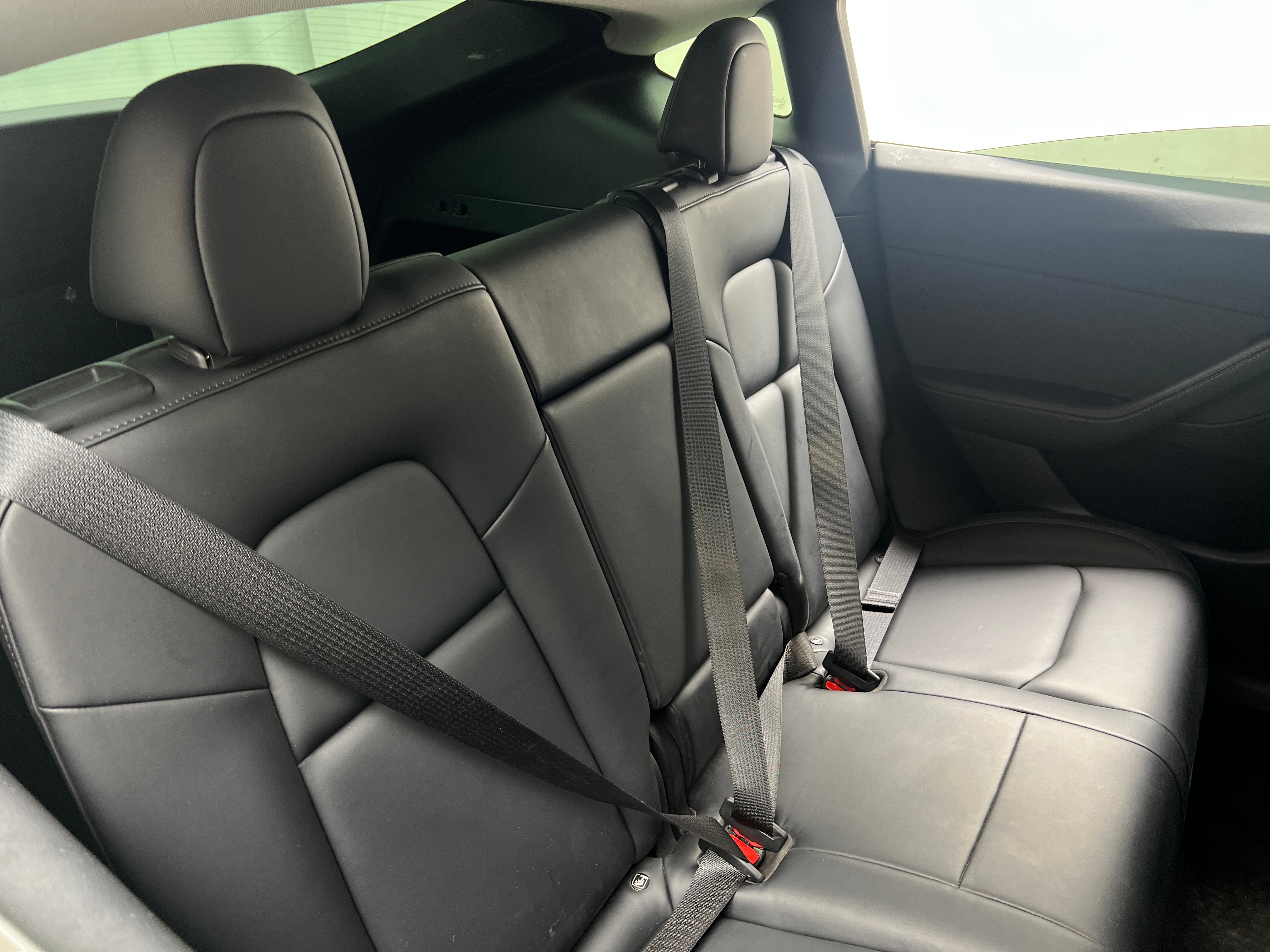 2022 Tesla Model Y Long Range 4