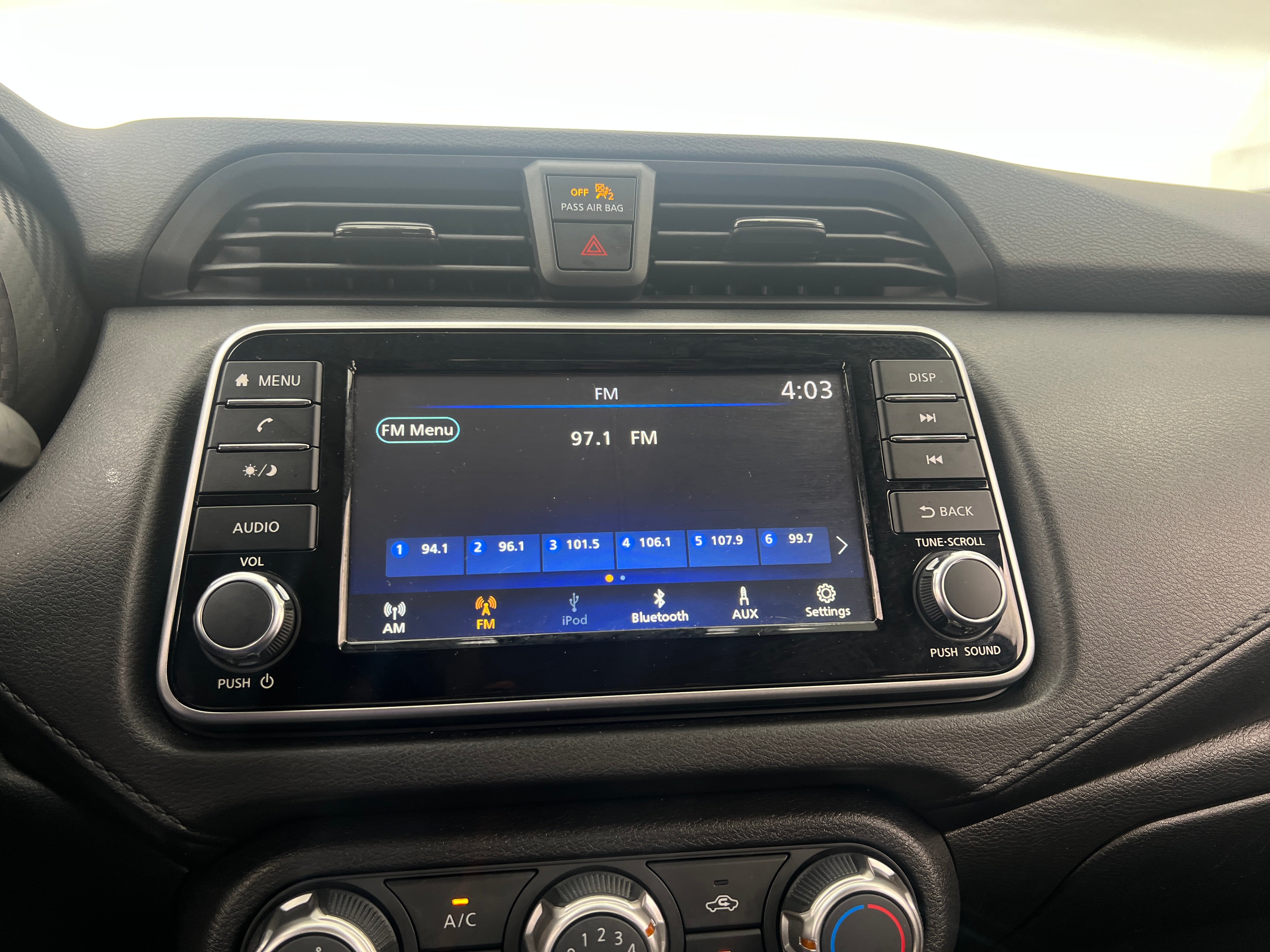2024 Nissan Versa S 4
