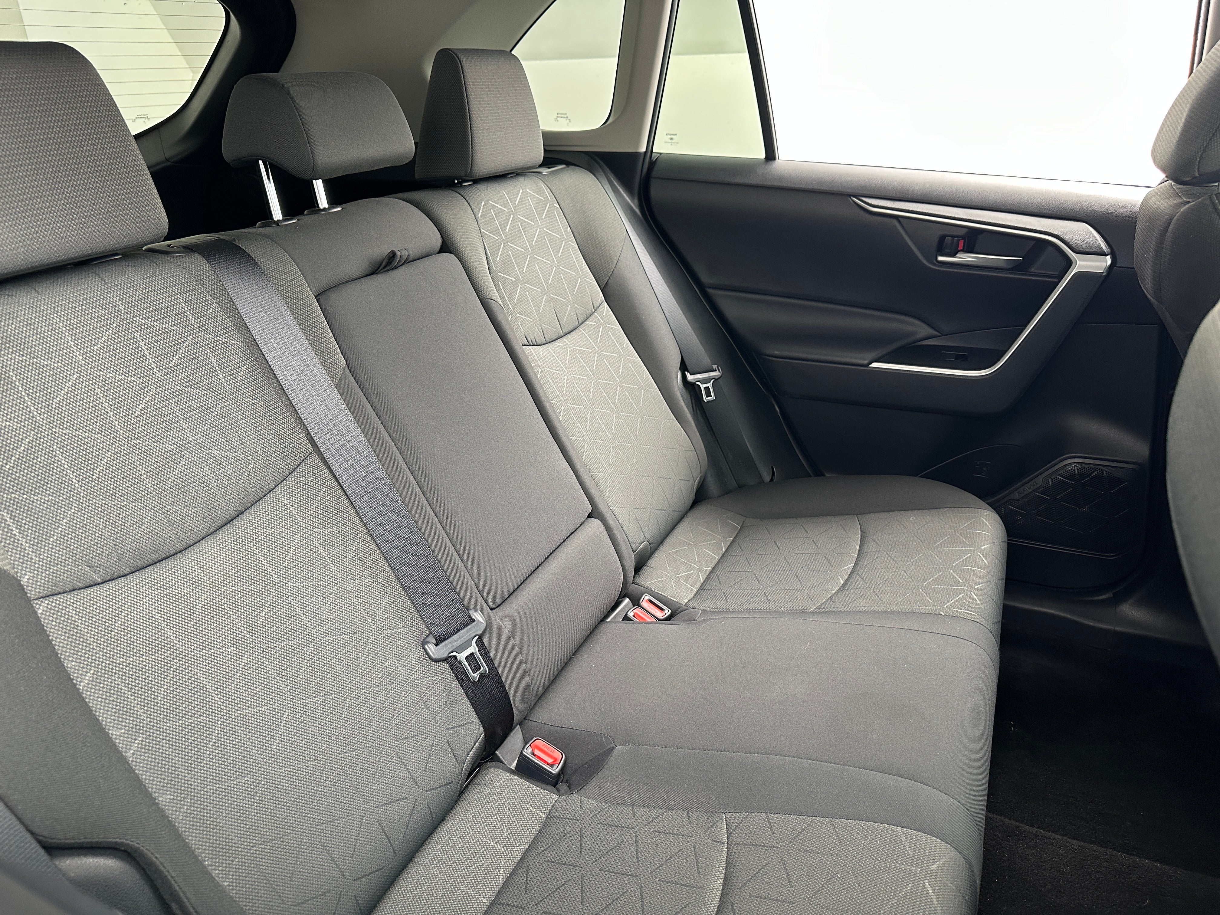 2021 Toyota RAV4 XLE 6