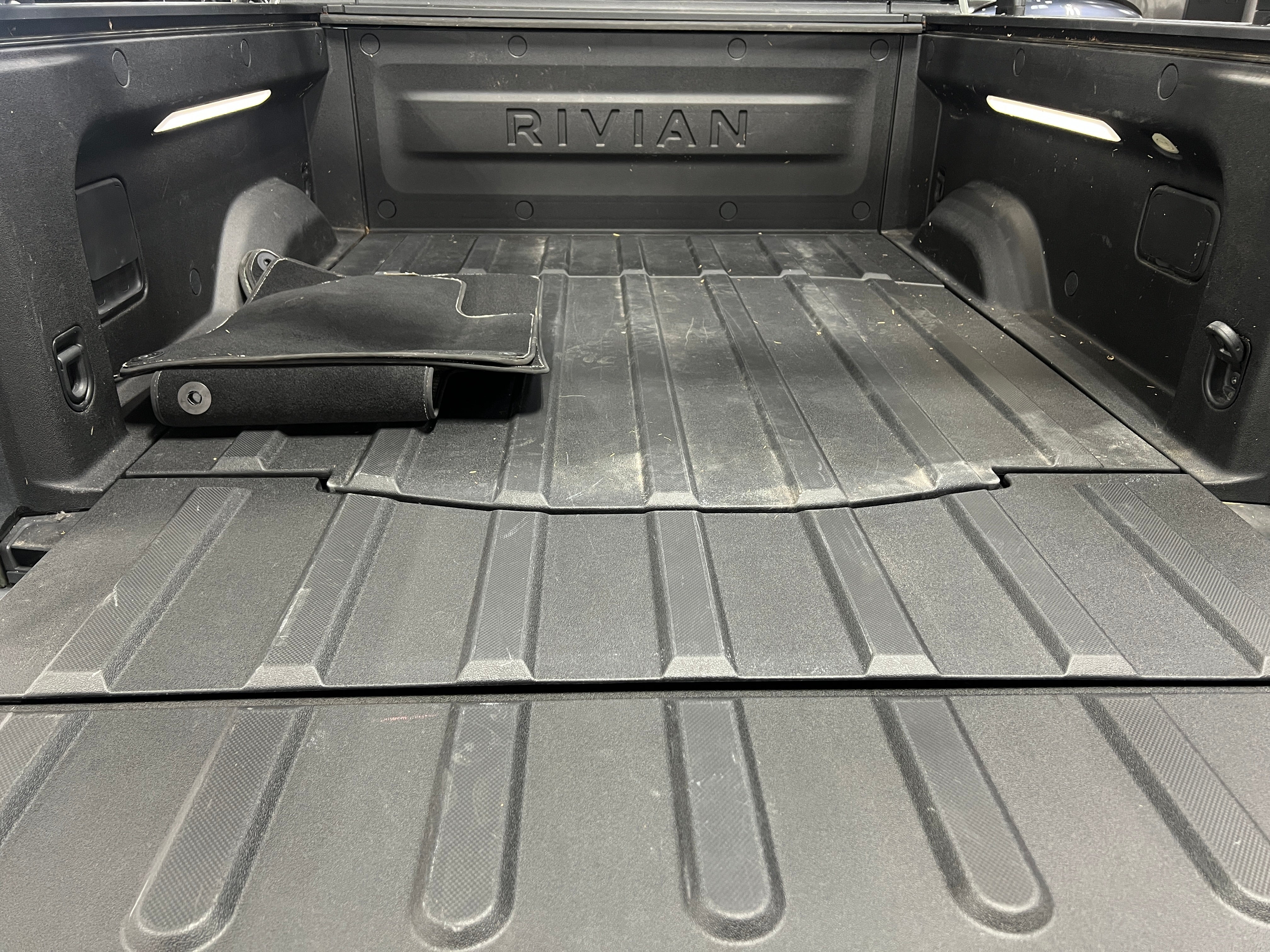 2022 Rivian R1T Launch Edition 6