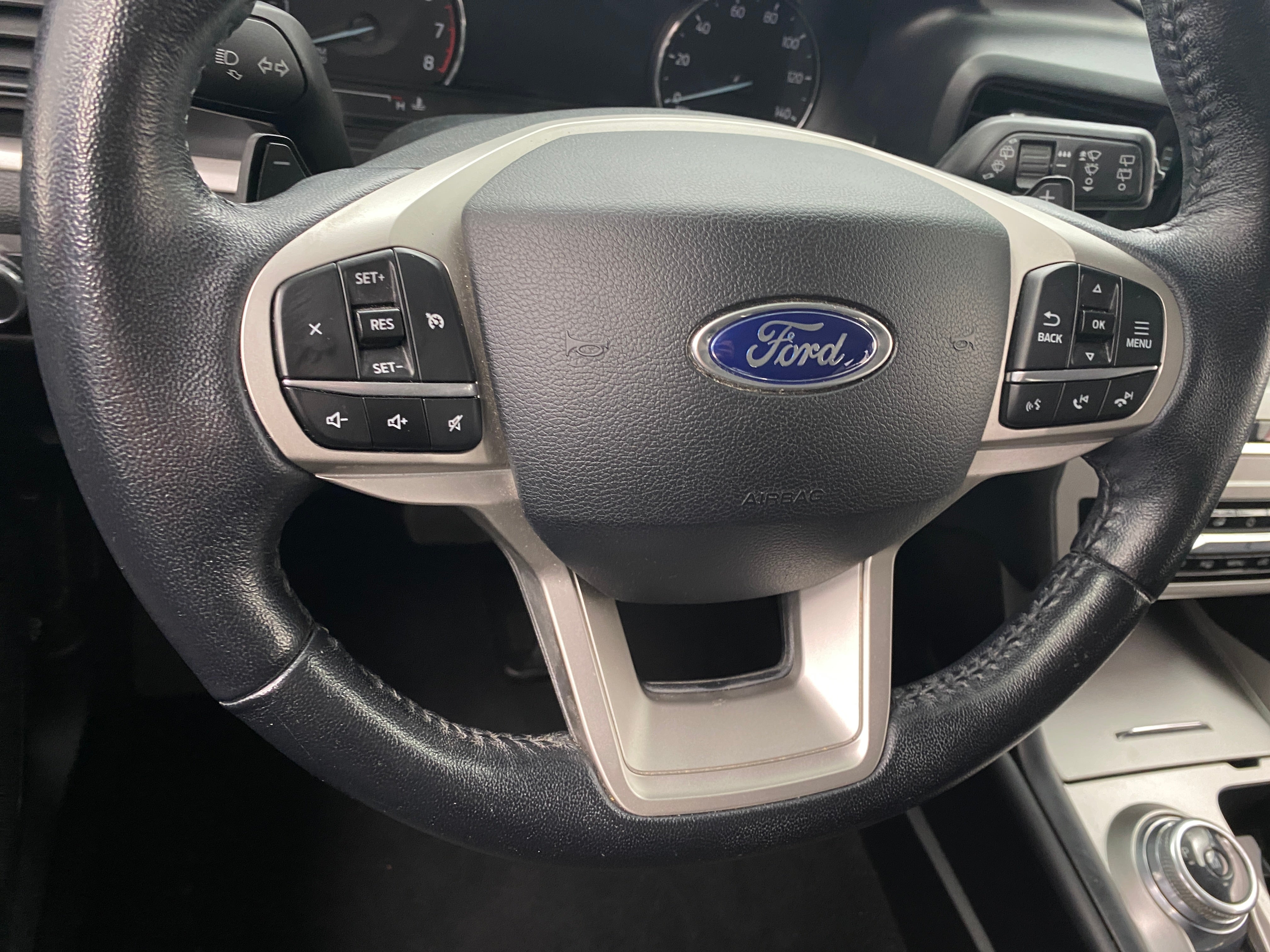 2020 Ford Explorer XLT 5
