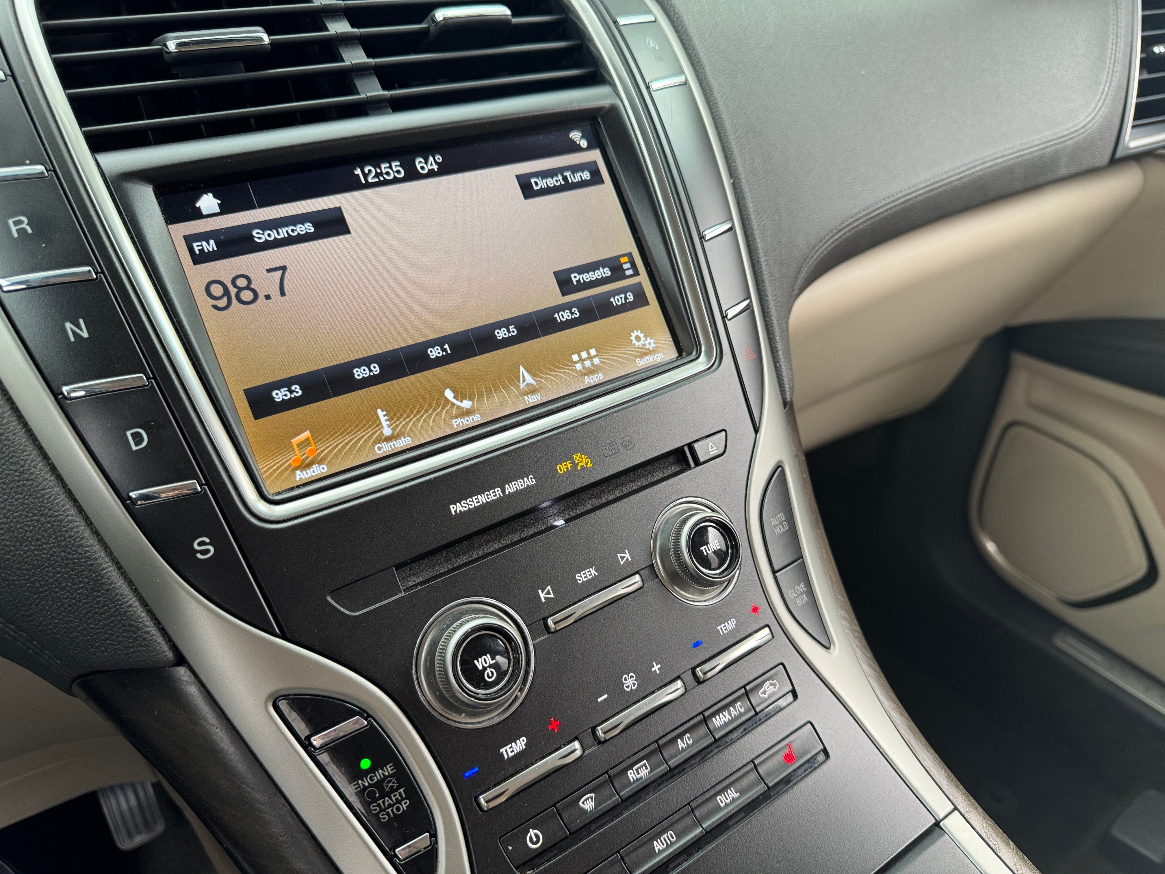 2019 Lincoln Nautilus Select 3