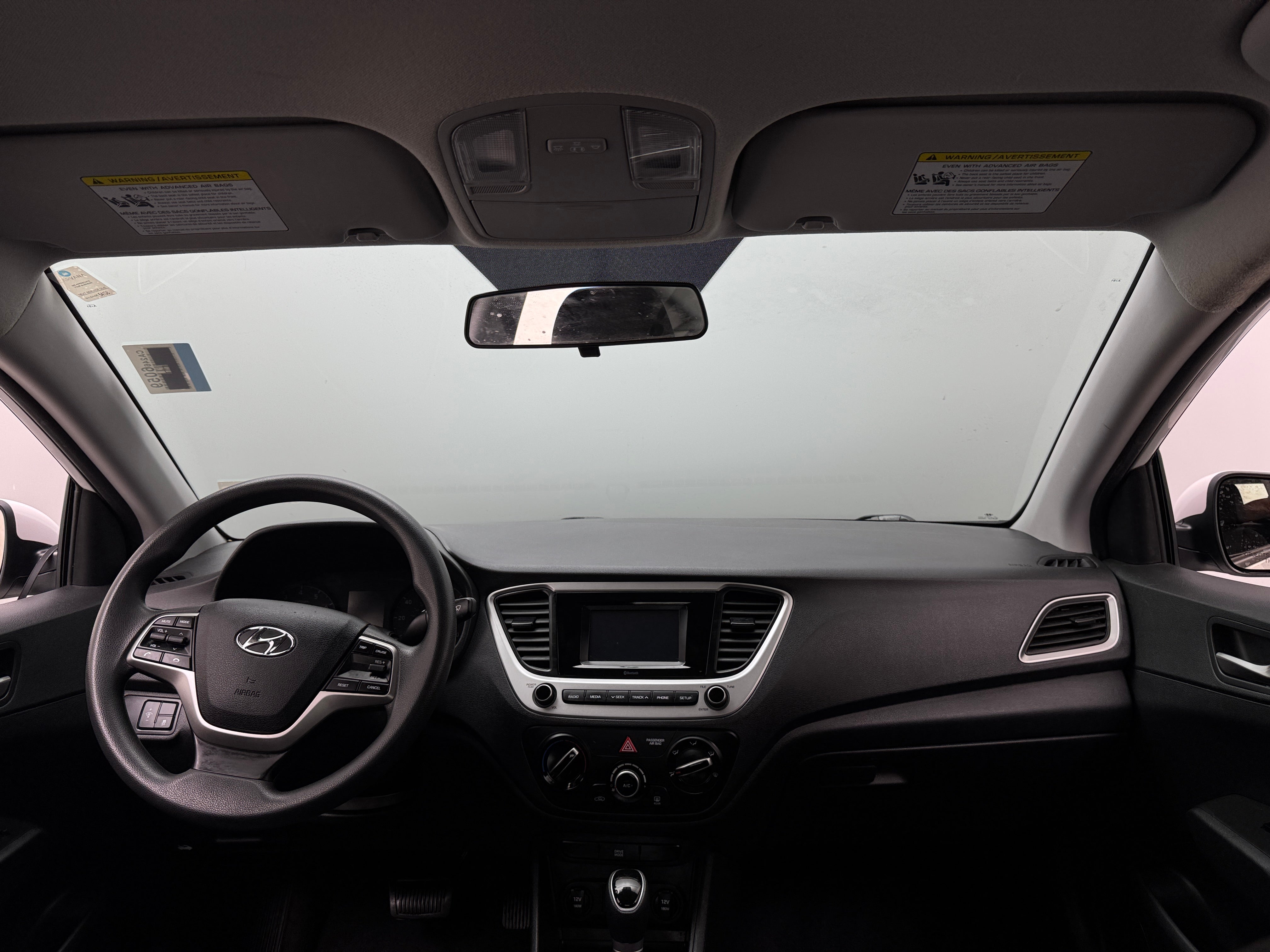 2022 Hyundai Accent SE 3
