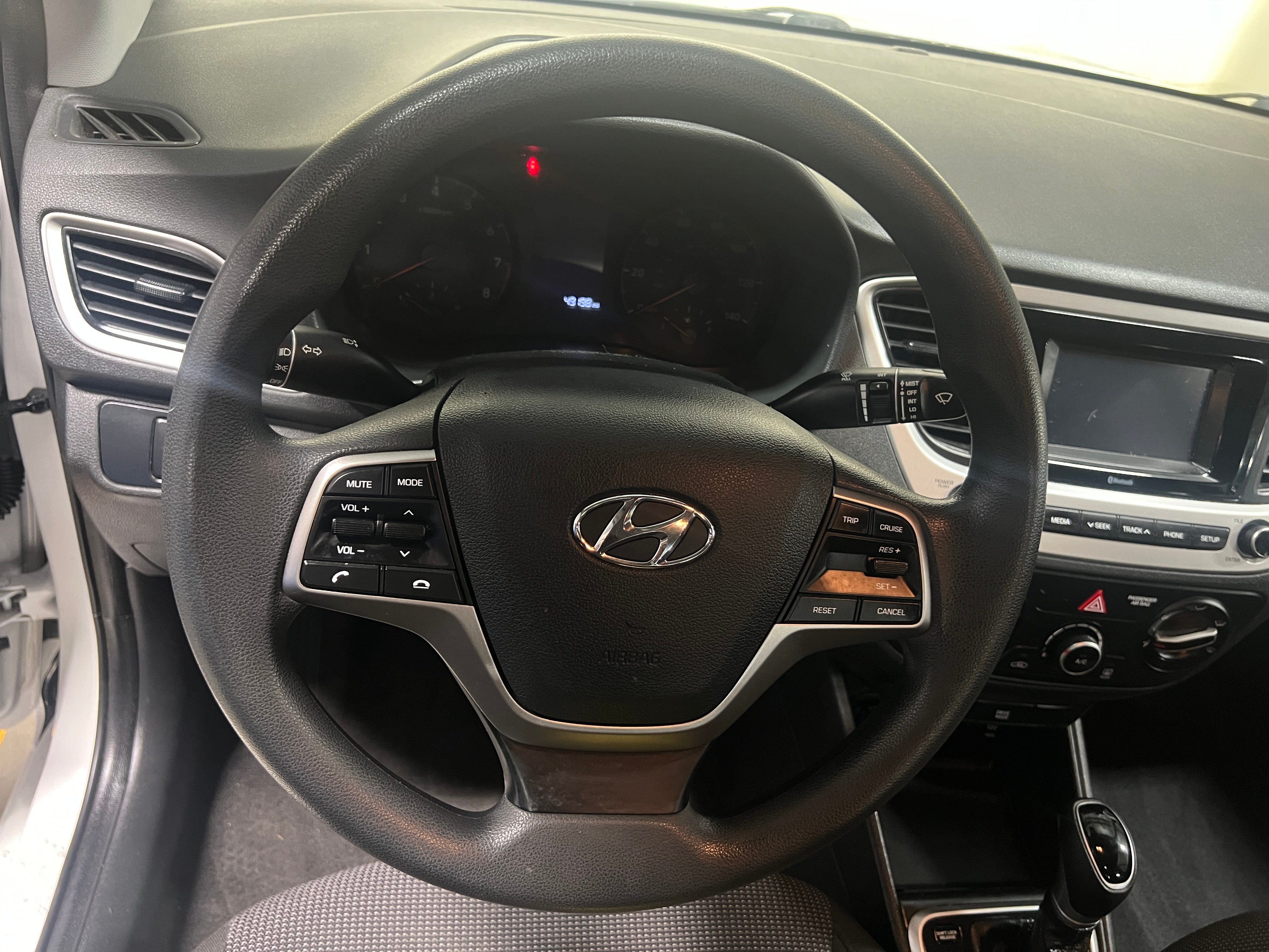 2022 Hyundai Accent SE 5