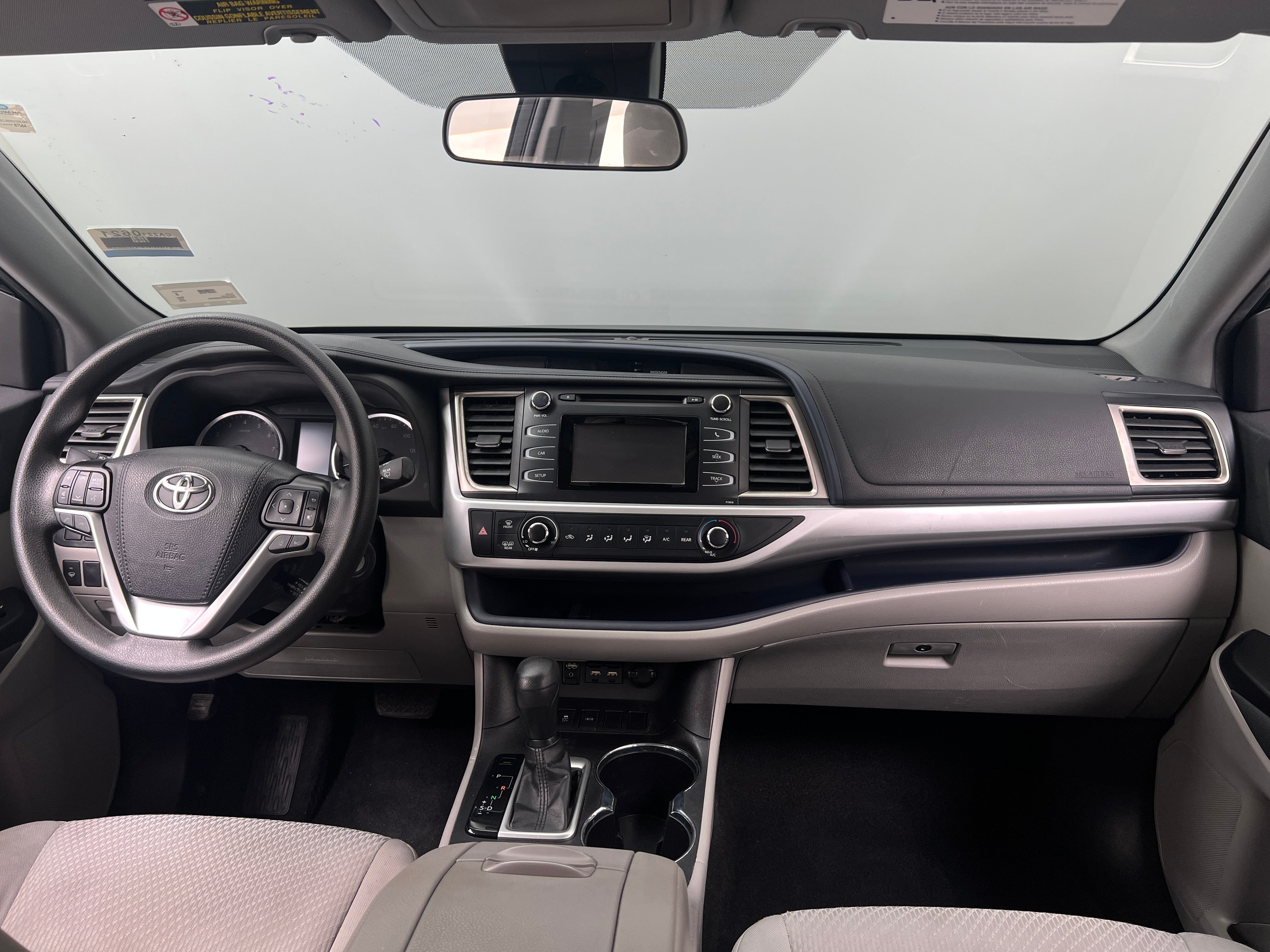 2019 Toyota Highlander LE 3