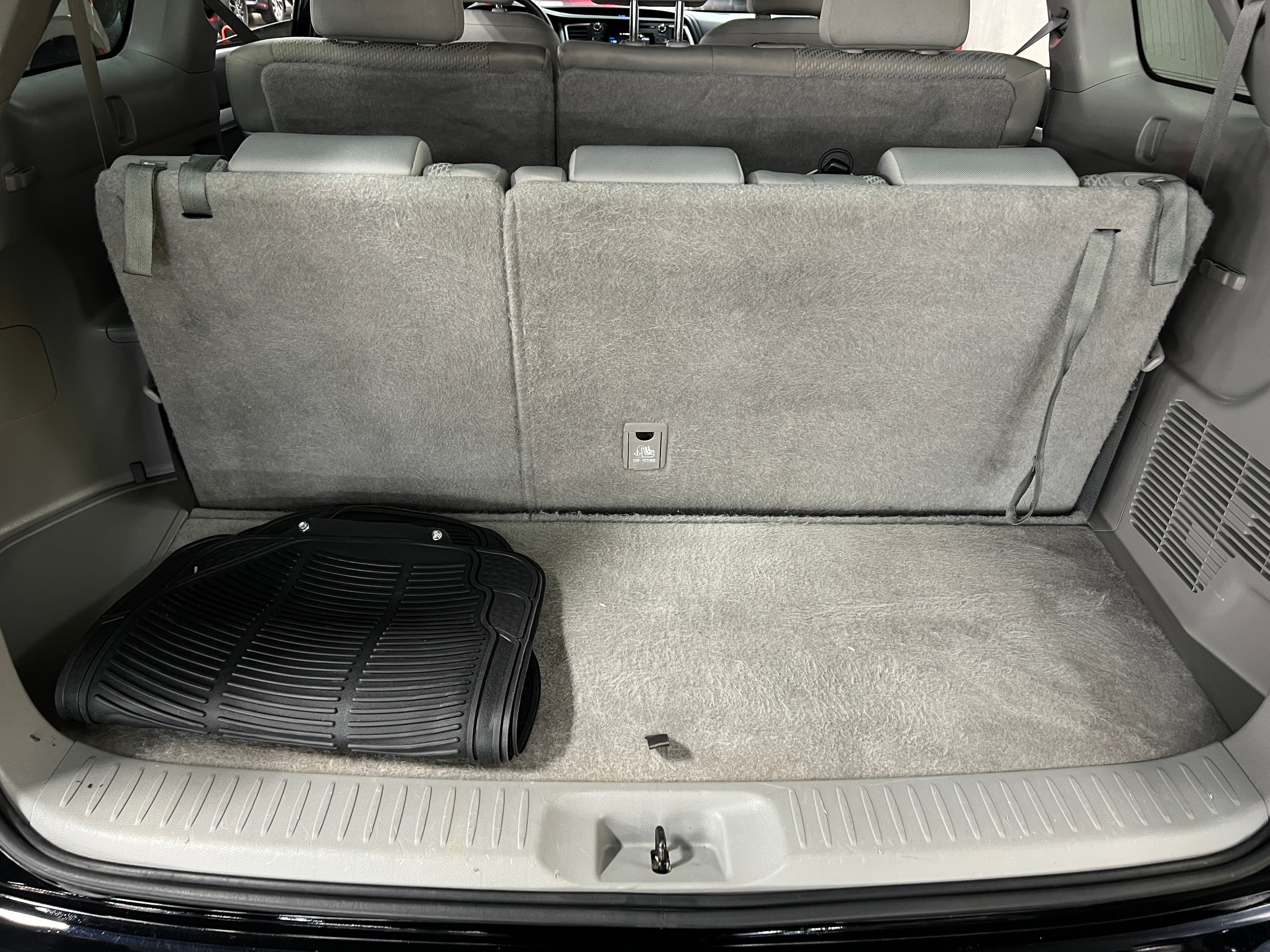 2019 Toyota Highlander LE 7