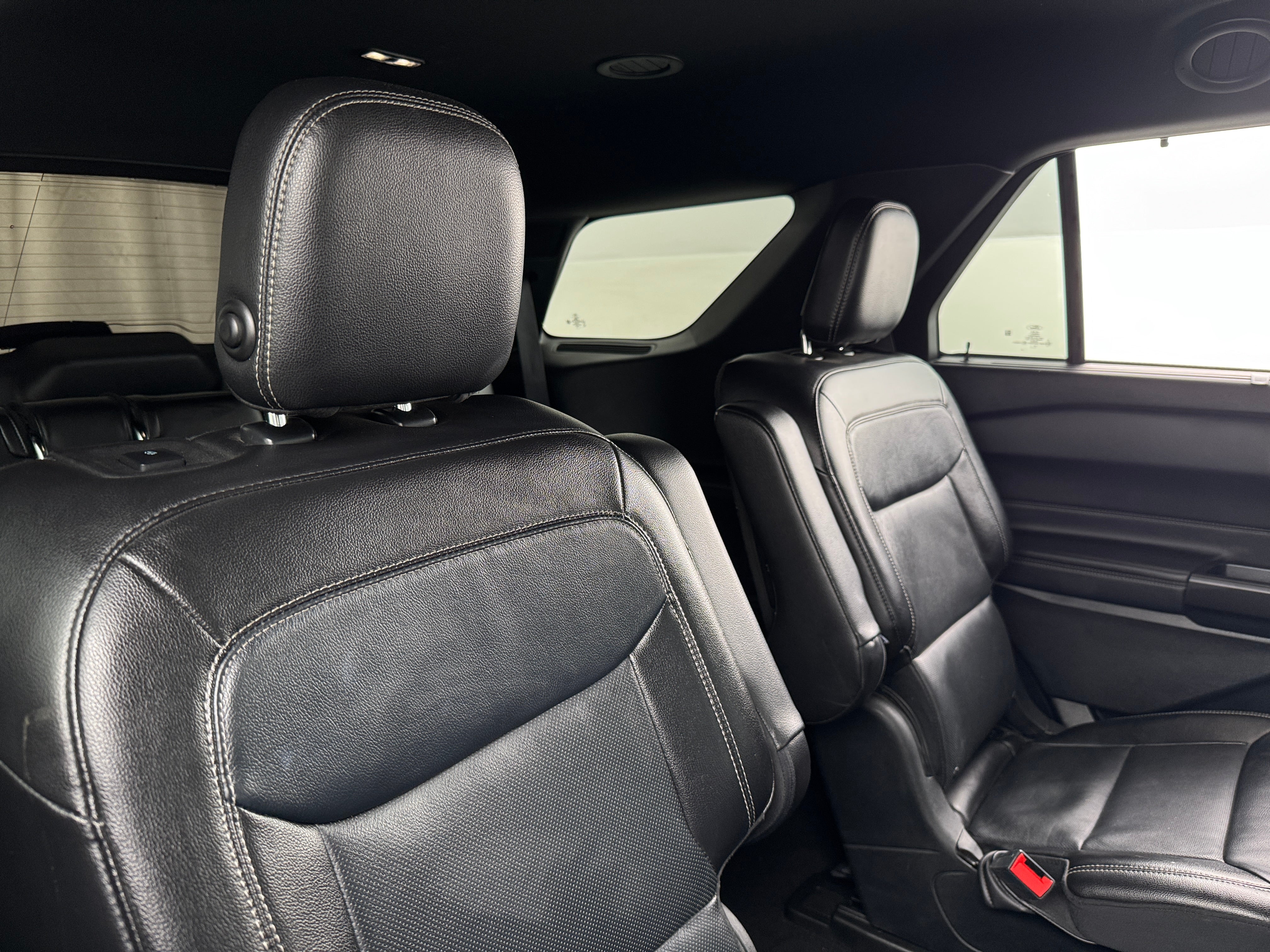 2020 Ford Explorer Limited 5