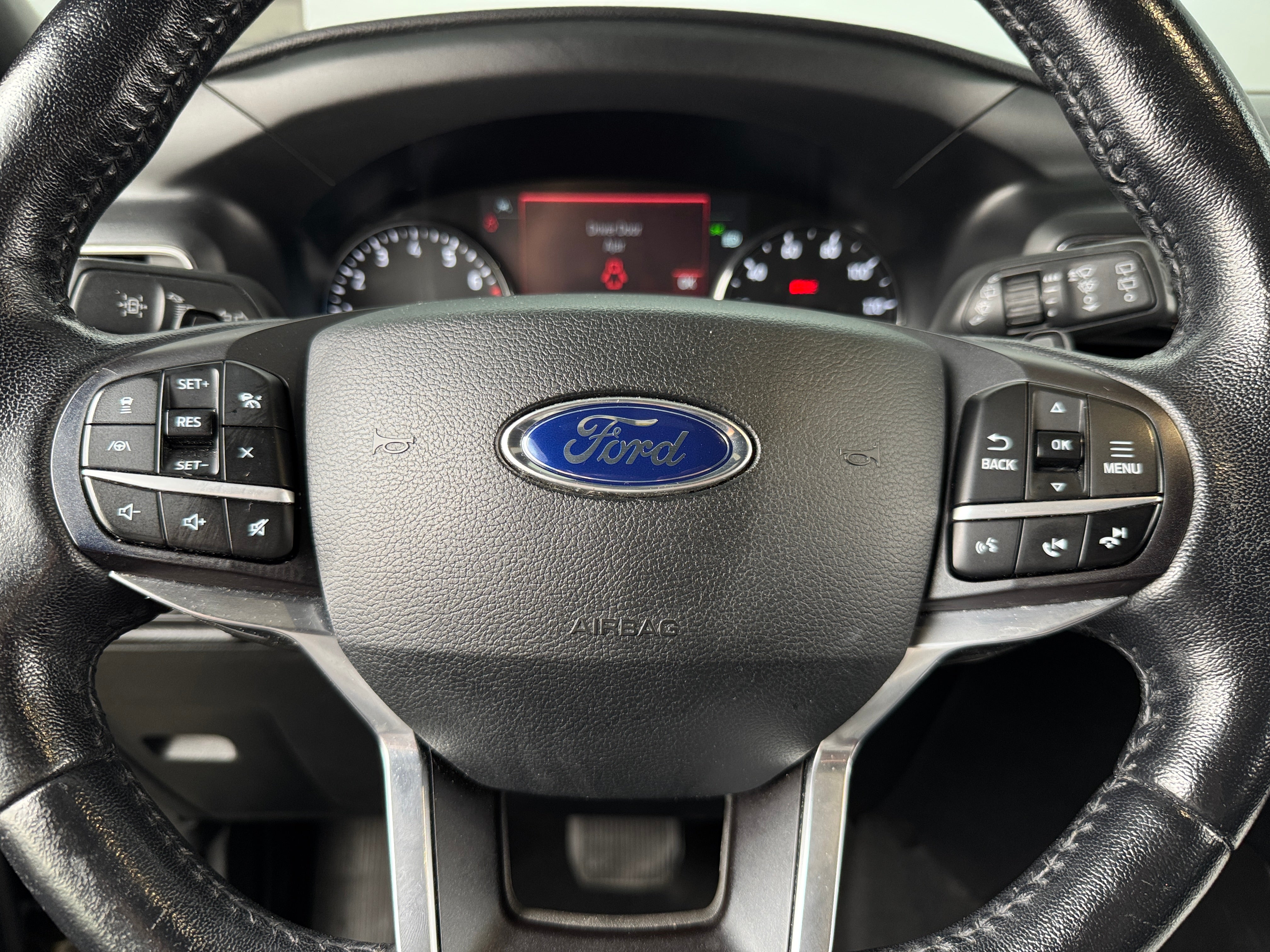 2020 Ford Explorer Limited 4