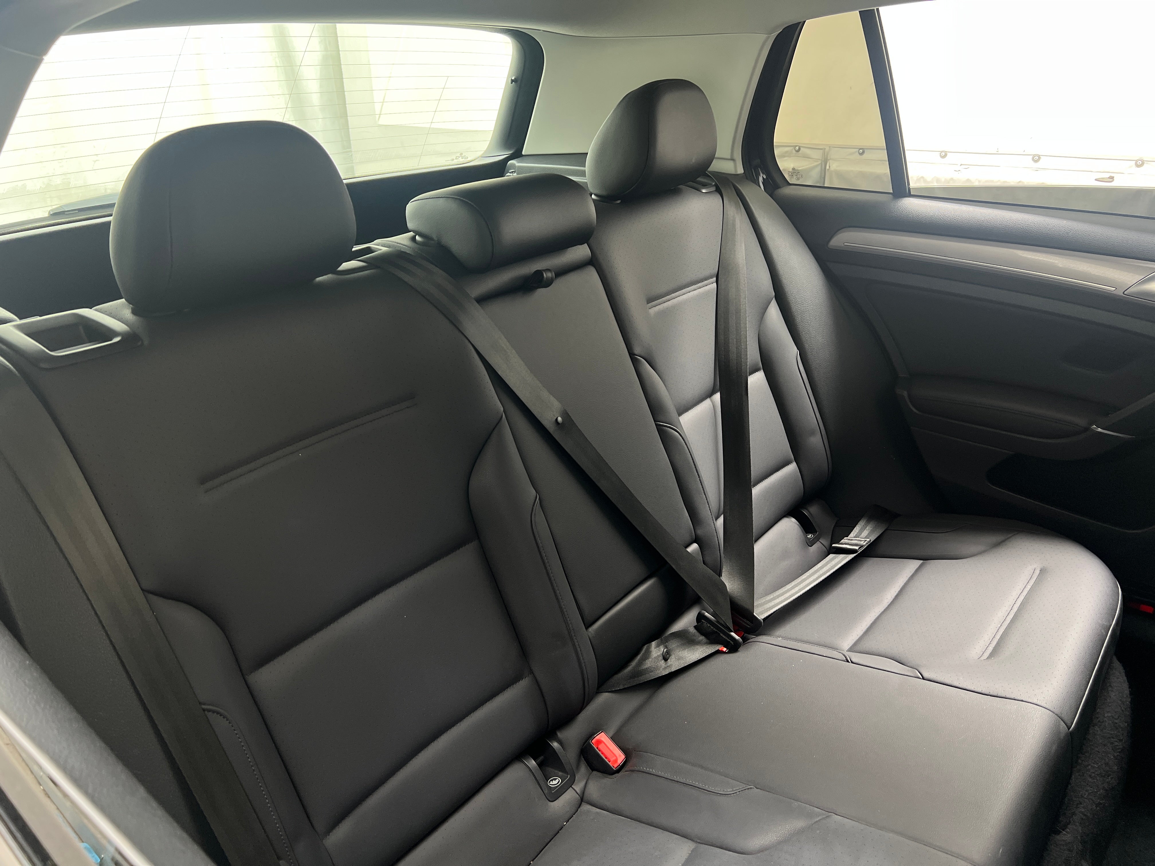 2016 Volkswagen e-Golf SEL Premium 5