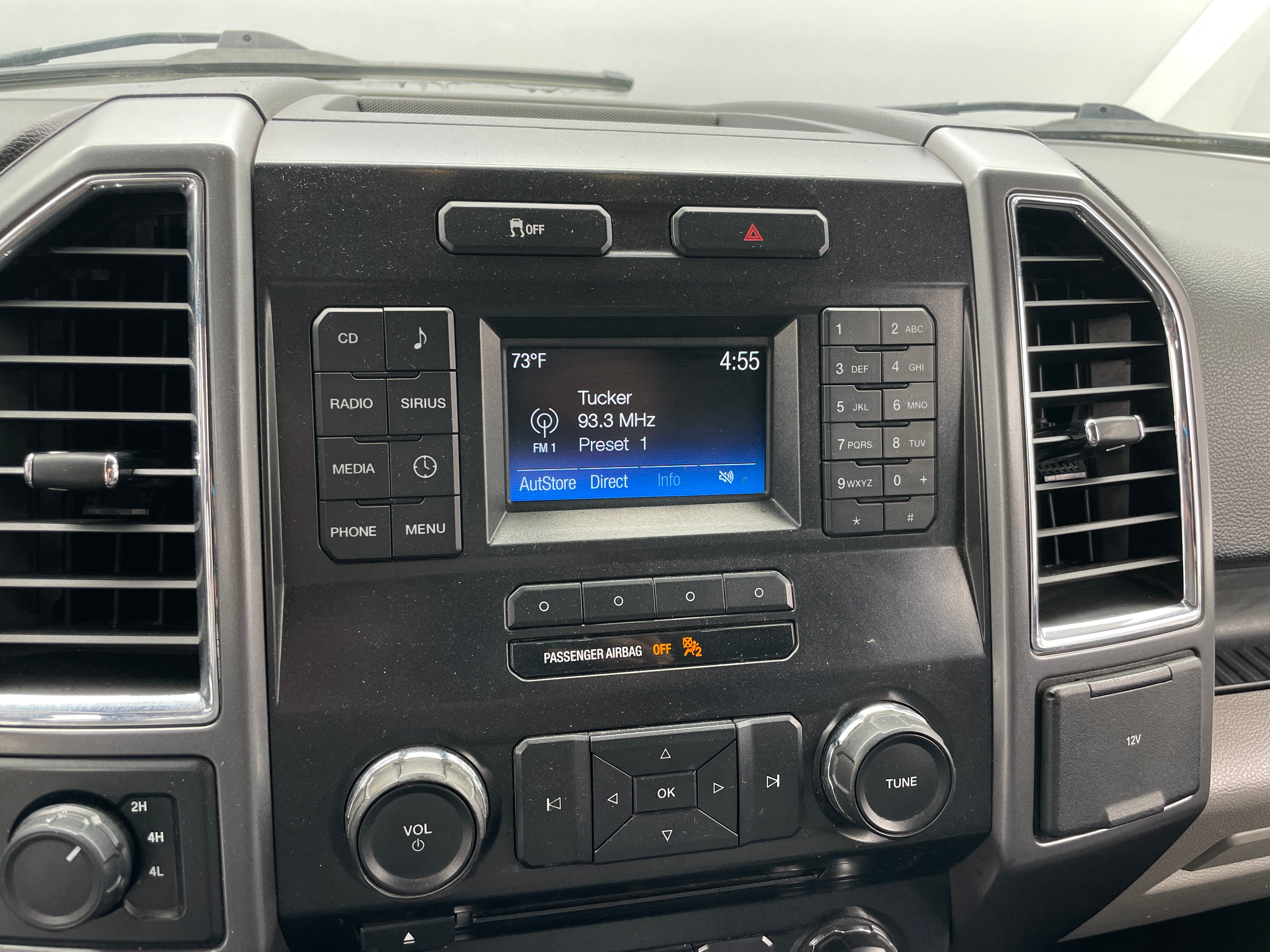 2015 Ford Econoline E-150 4