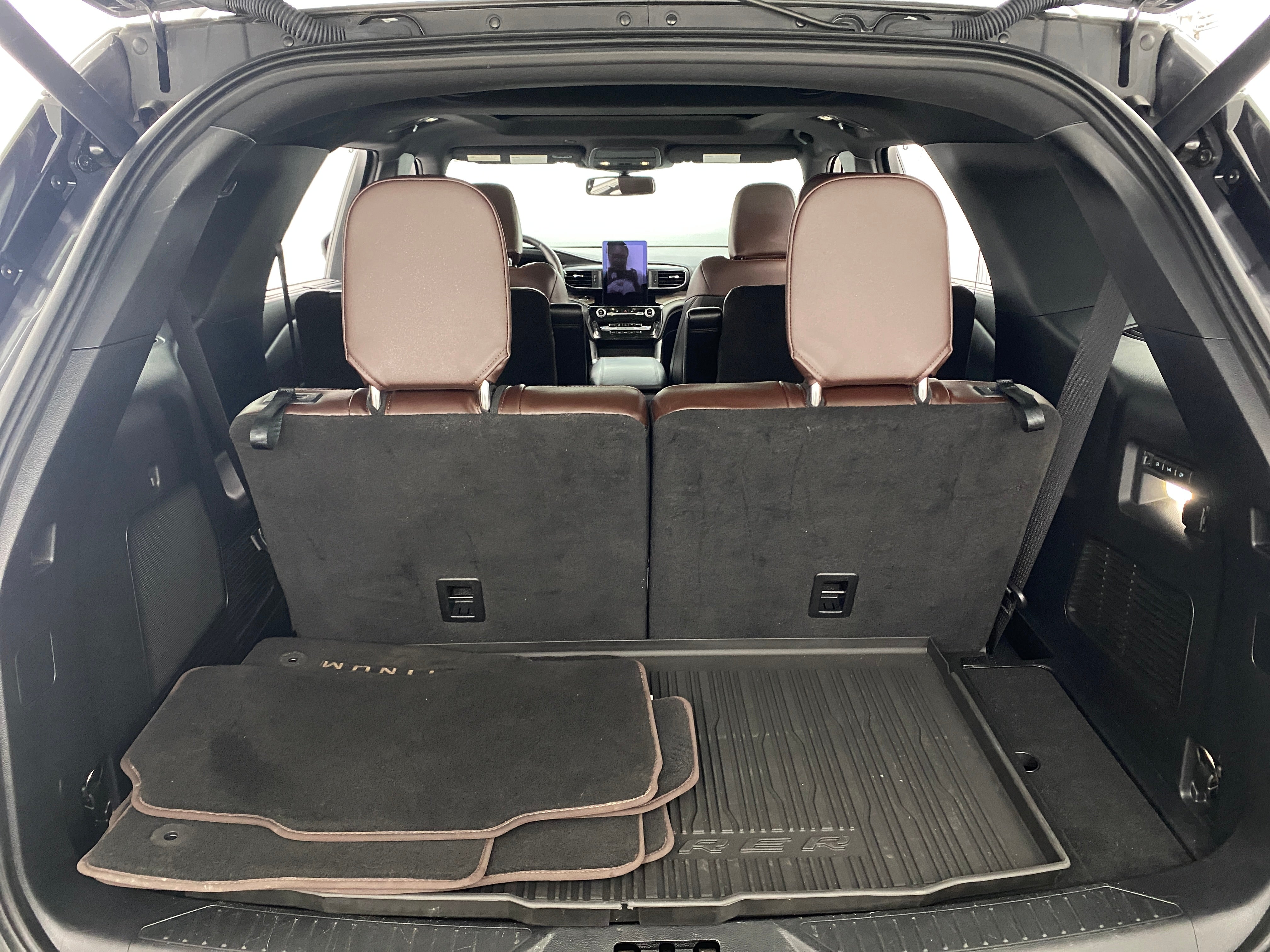 2021 Ford Explorer Platinum 6