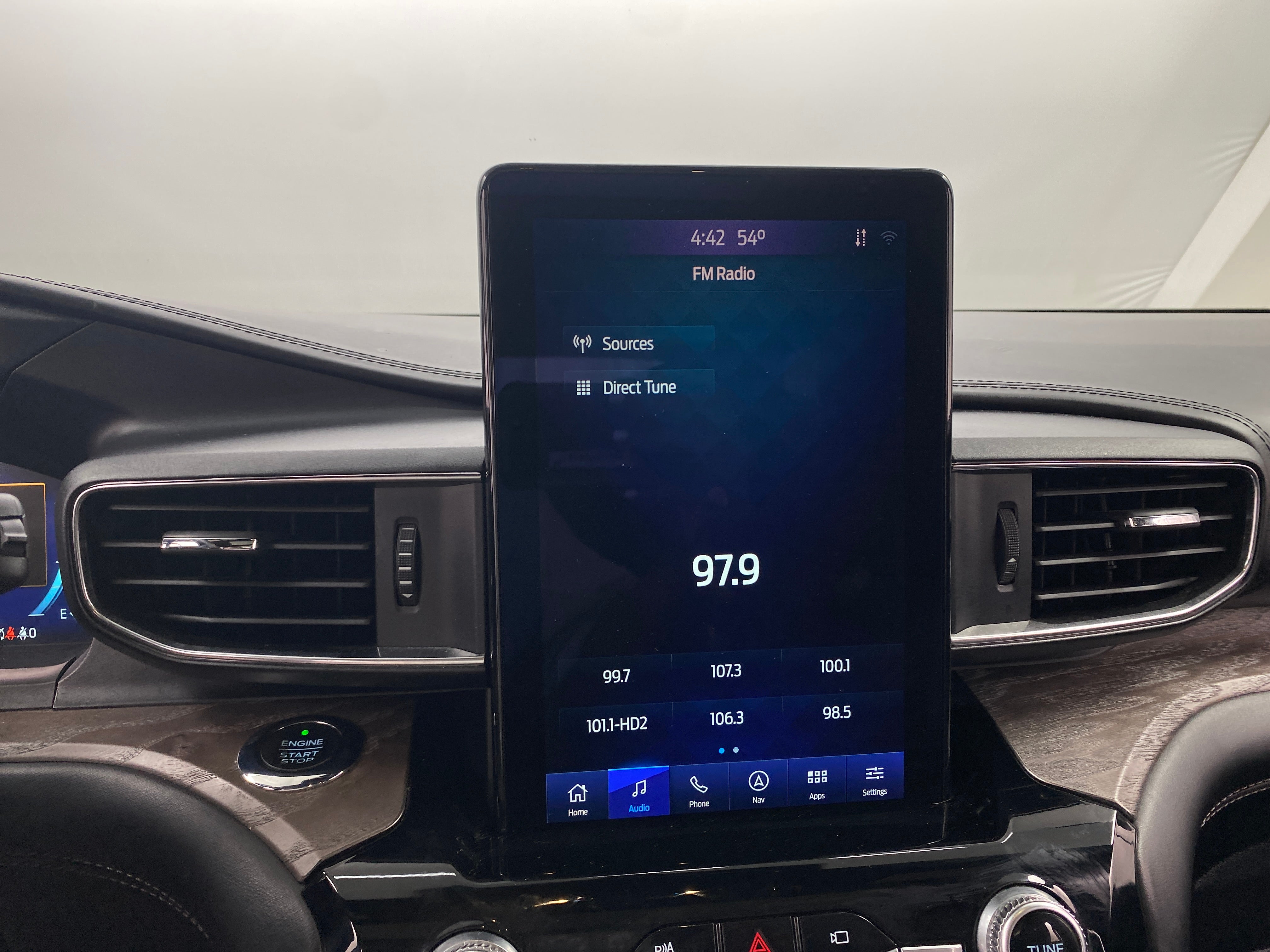 2021 Ford Explorer Platinum 3