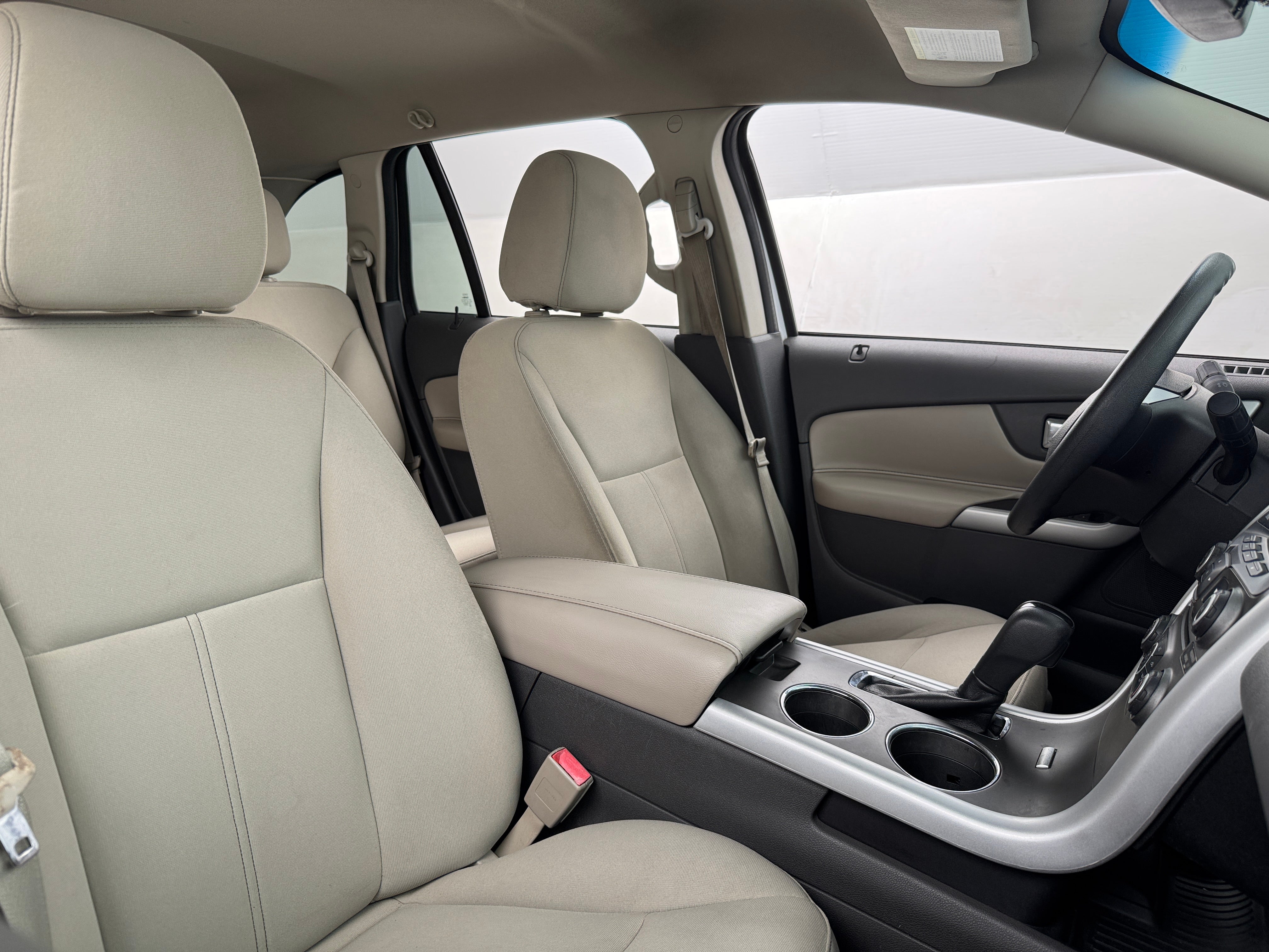 2014 Ford Edge SE 2