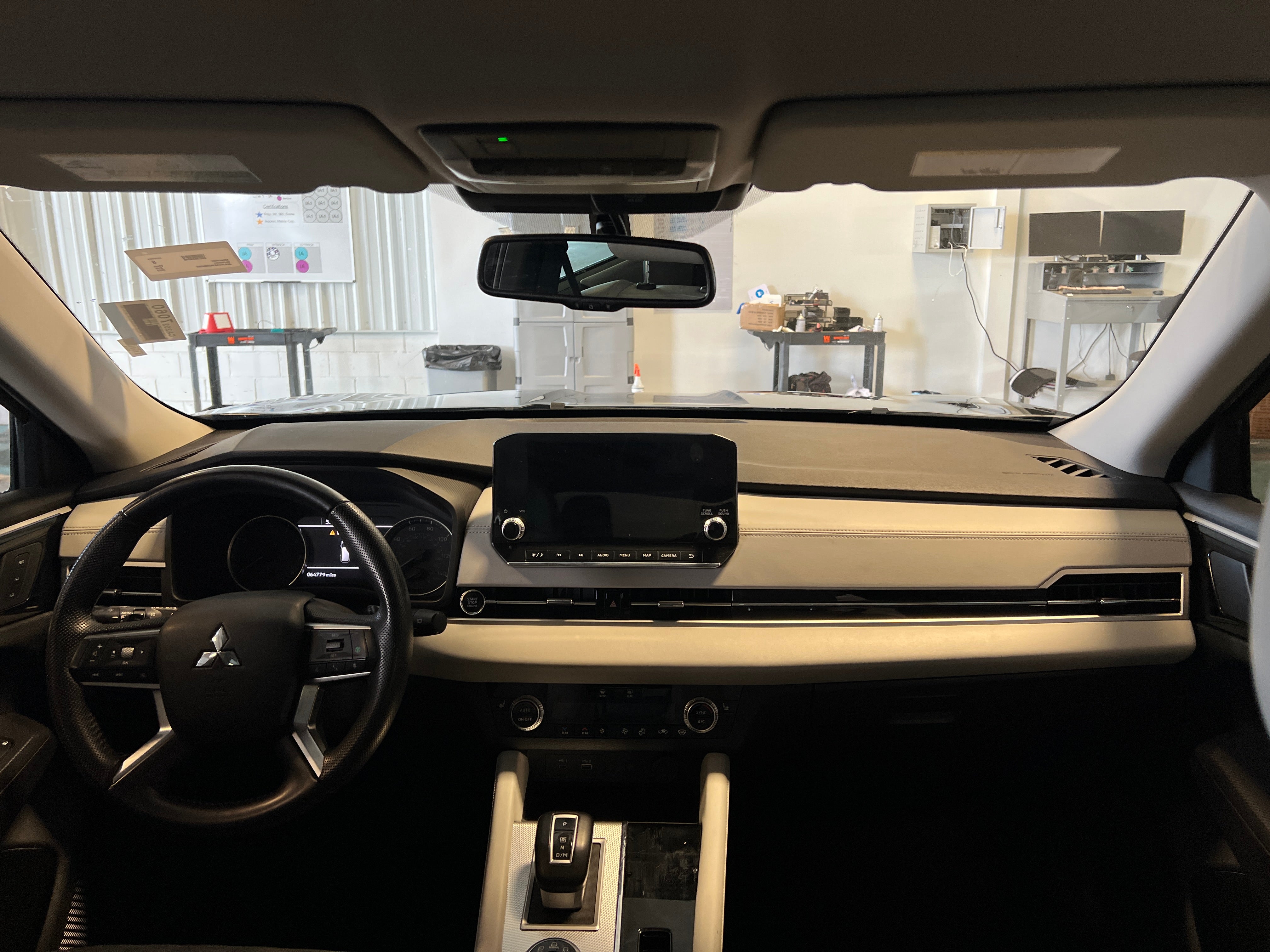 2022 Mitsubishi Outlander SEL 2
