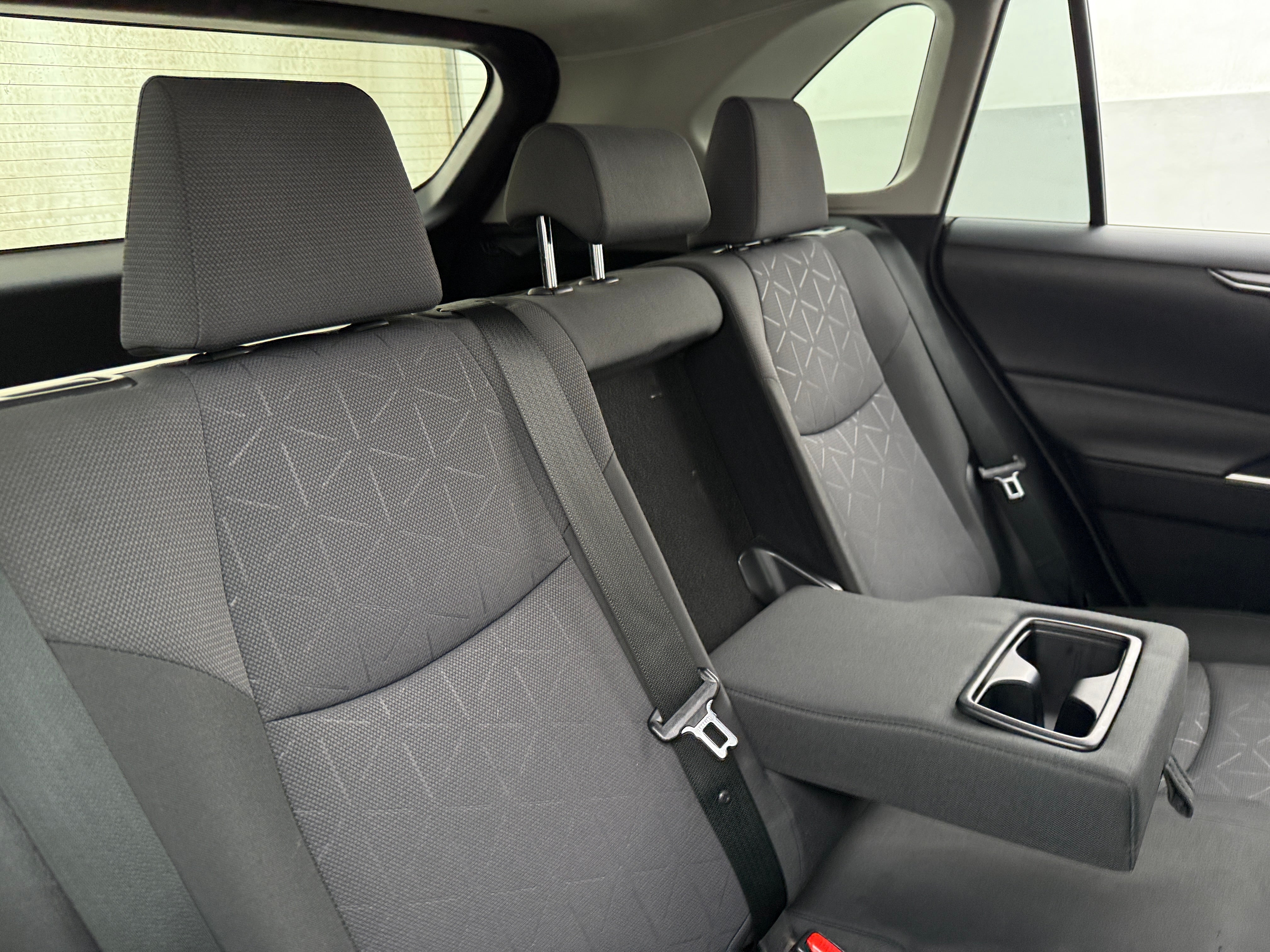 2021 Toyota RAV4 XLE 6