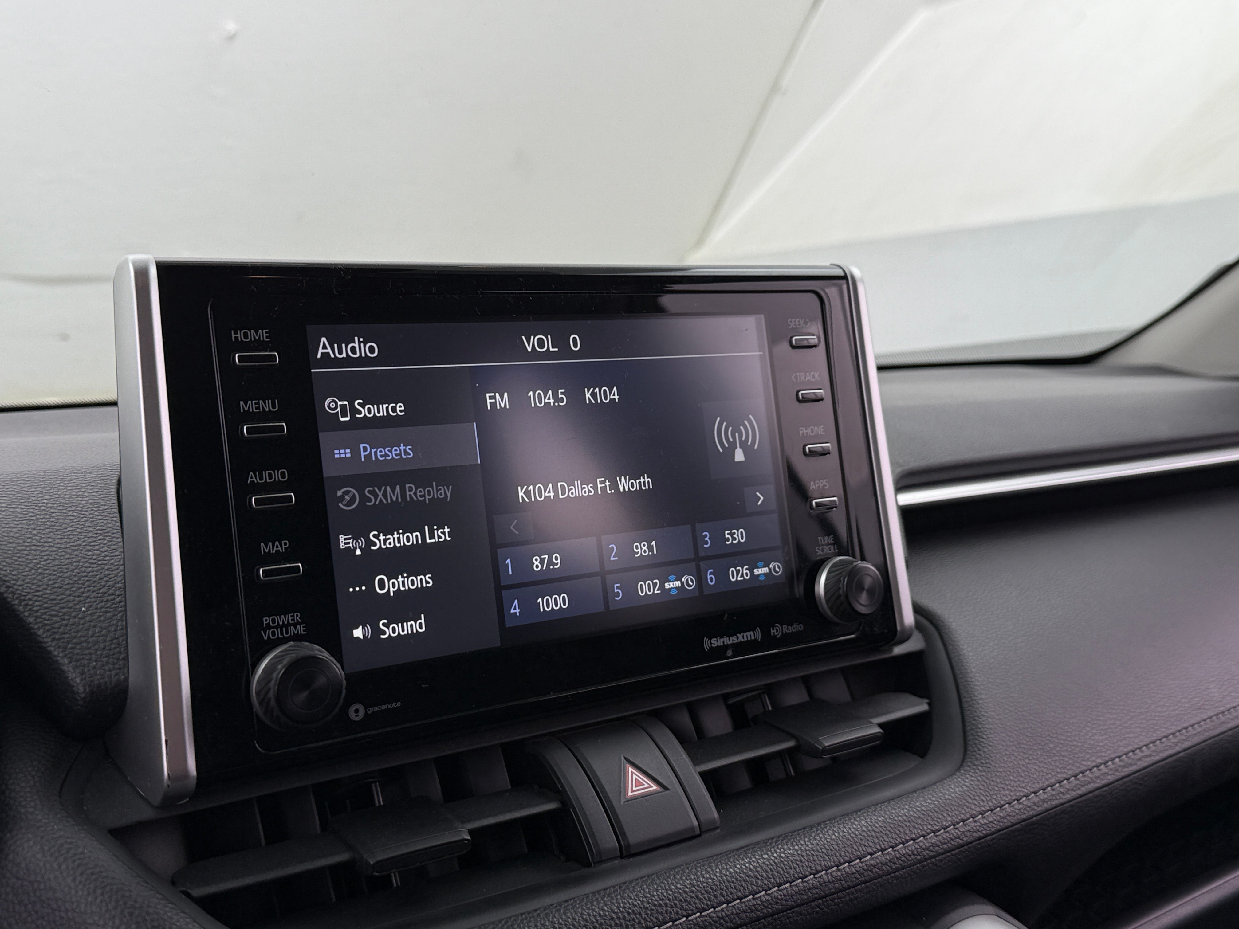 2021 Toyota RAV4 XLE 4