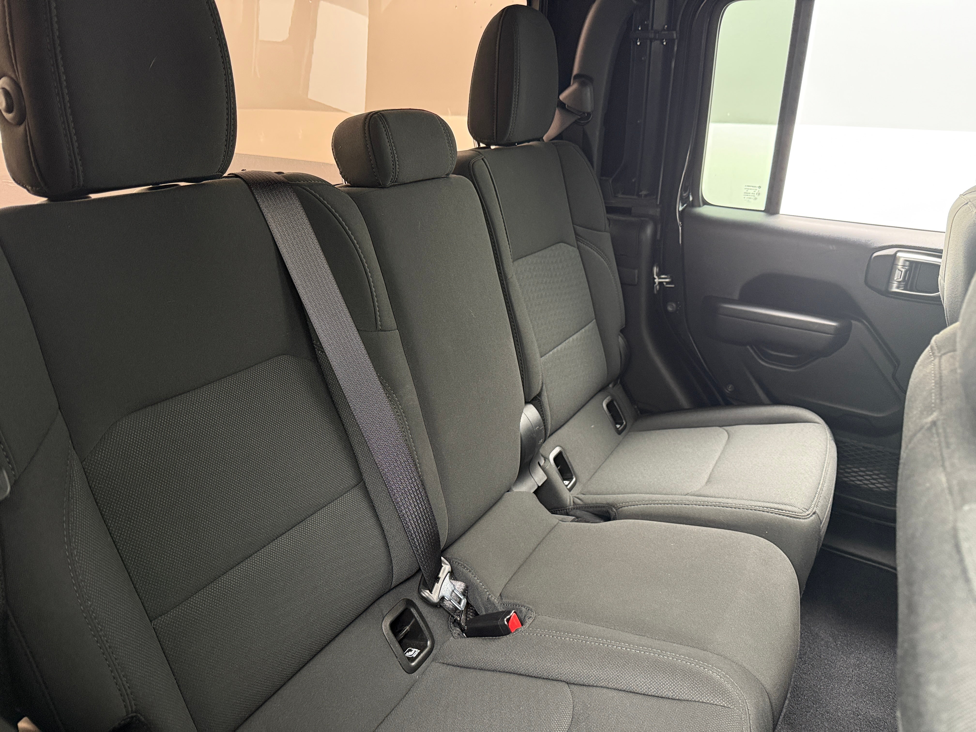2022 Jeep Gladiator Sport S 6