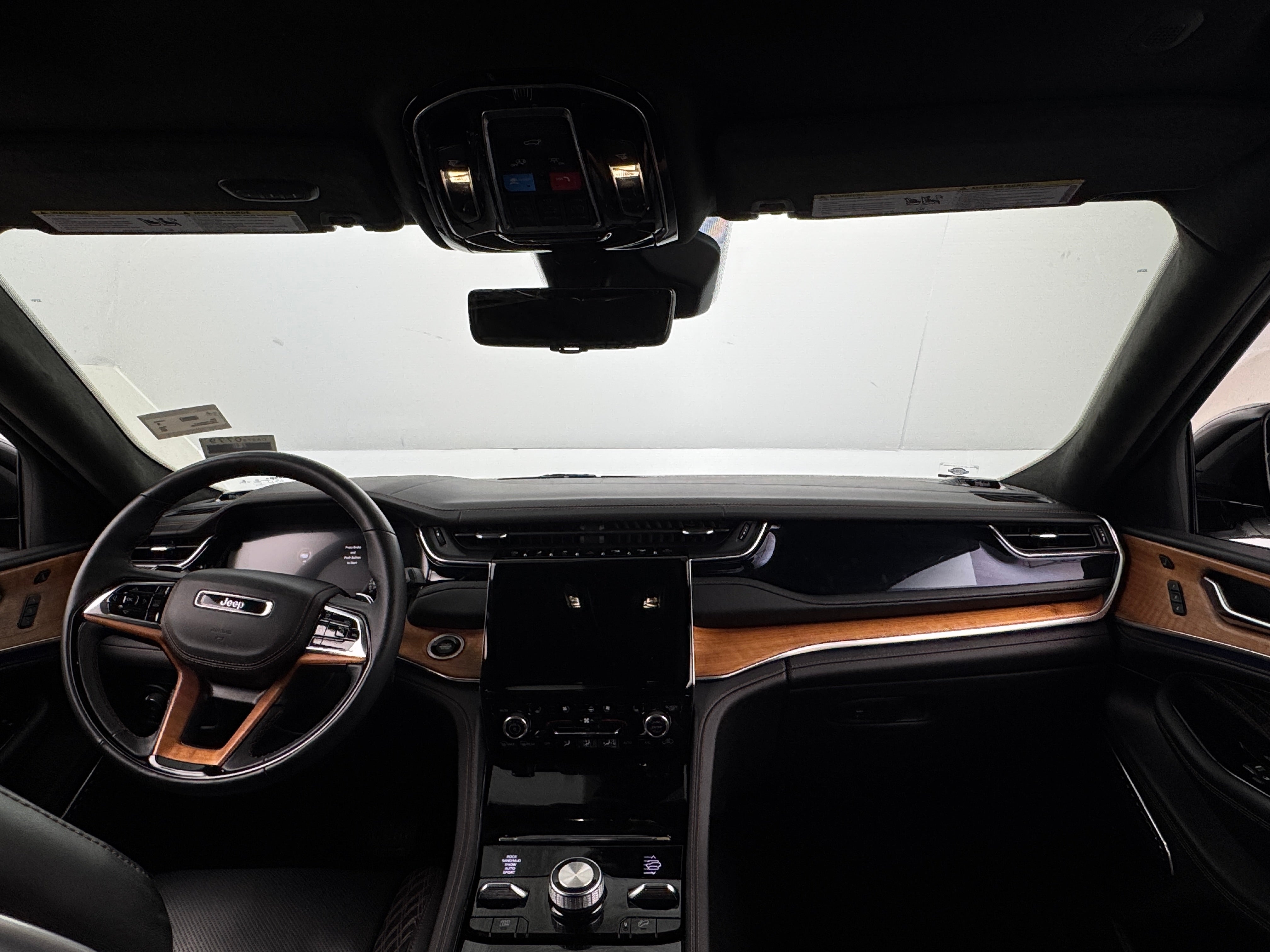 2023 Jeep Grand Cherokee L Summit 2