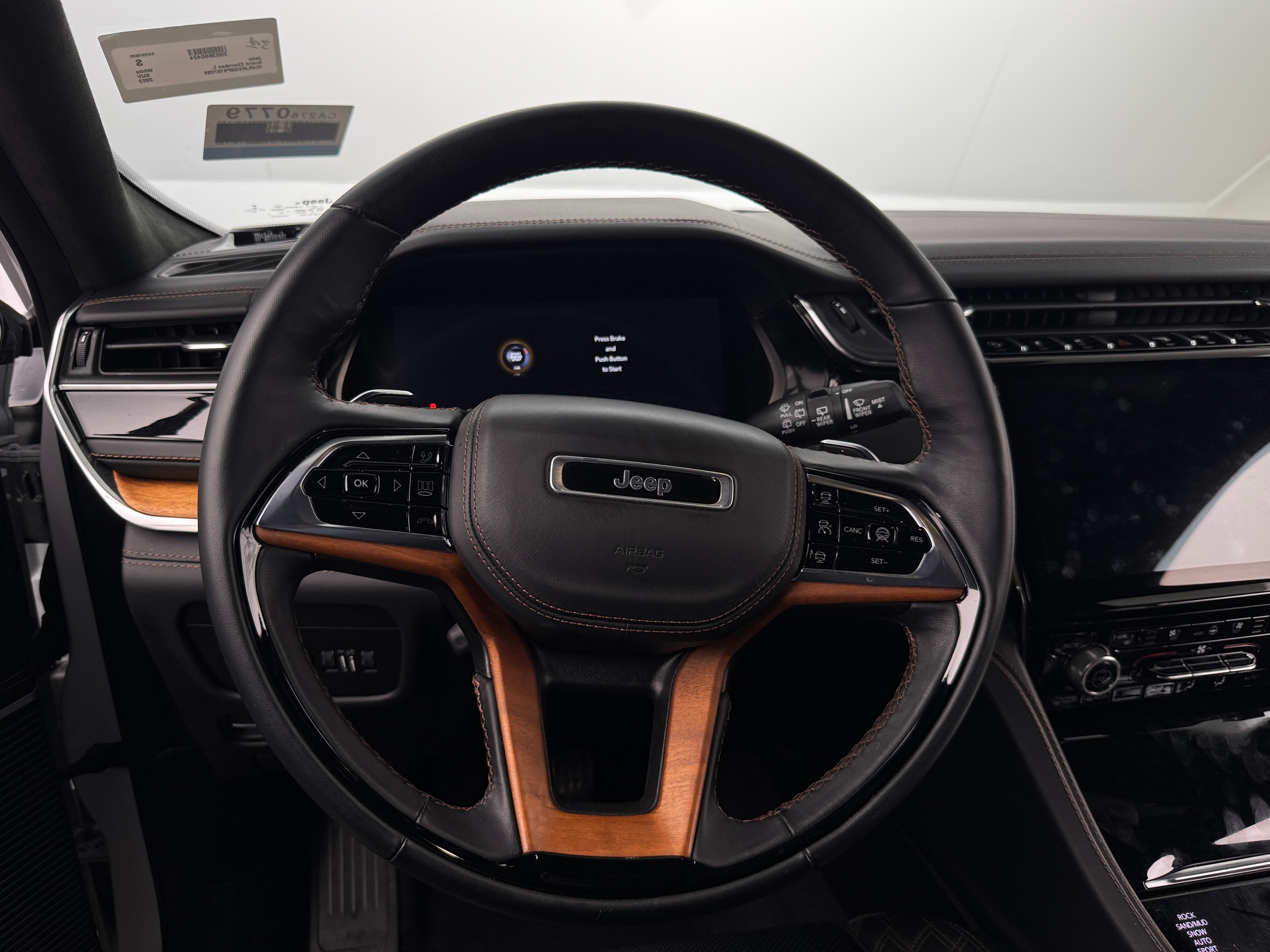 2023 Jeep Grand Cherokee L Summit 4