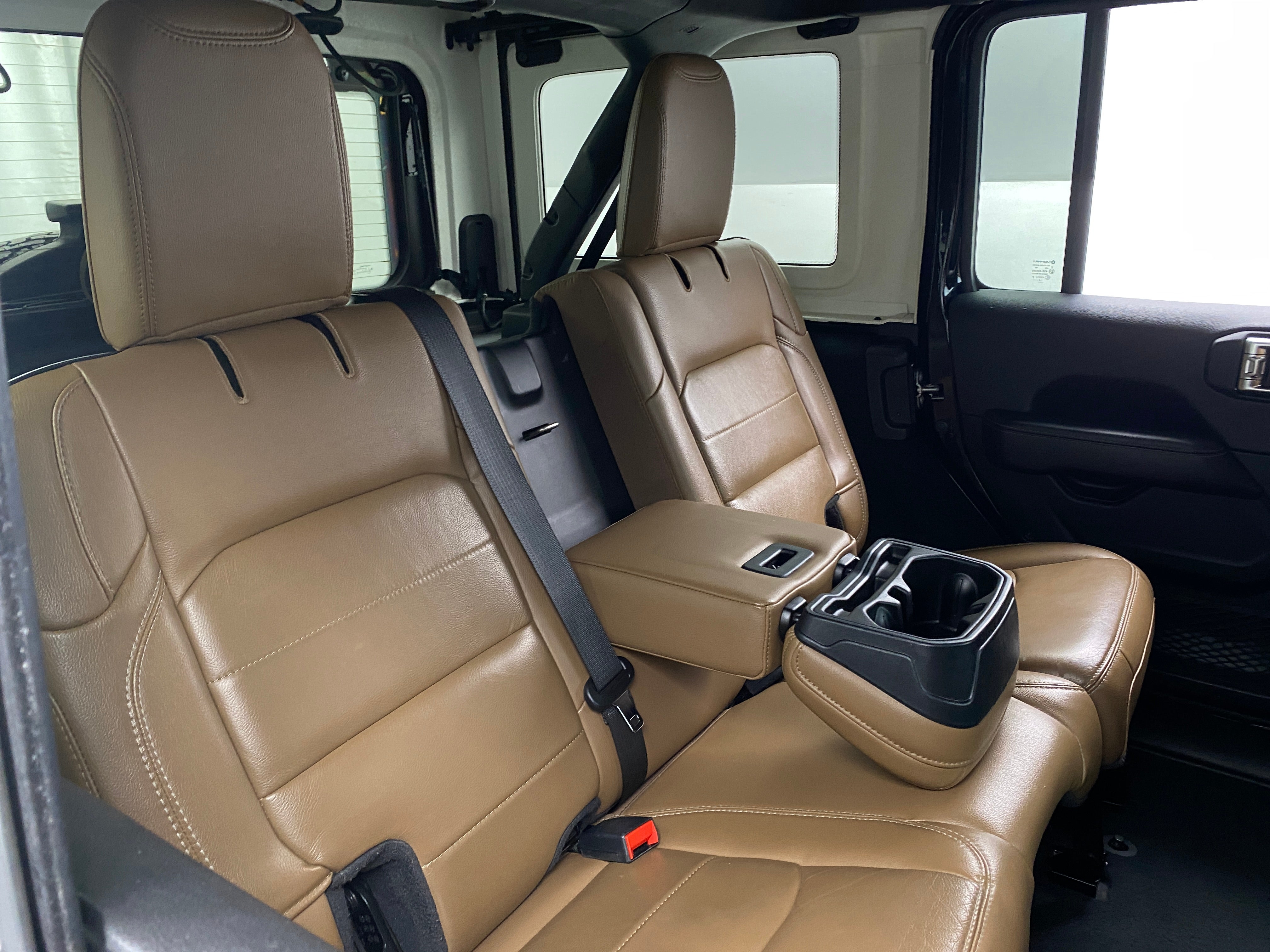 2020 Jeep Wrangler Unlimited Sahara 5