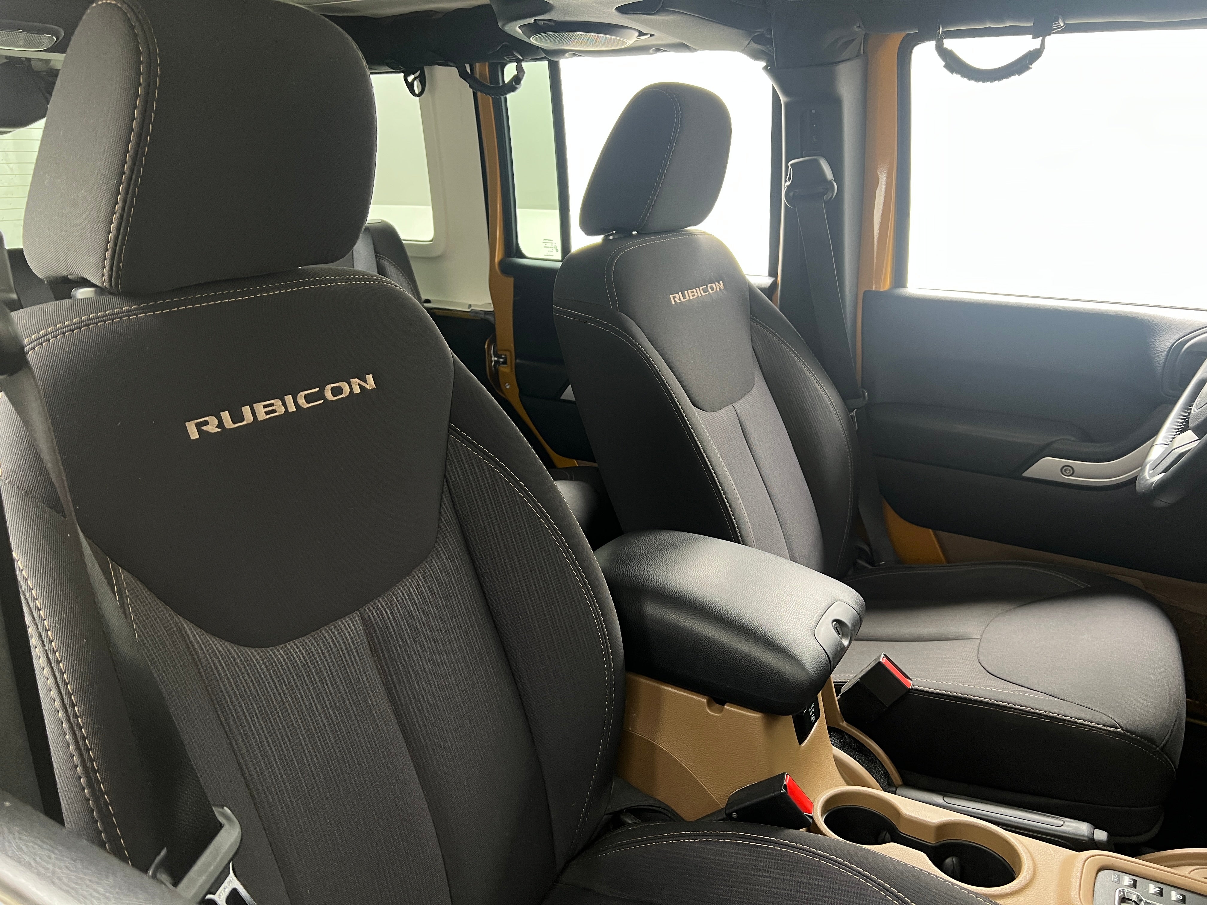 2014 Jeep Wrangler Unlimited Rubicon 2