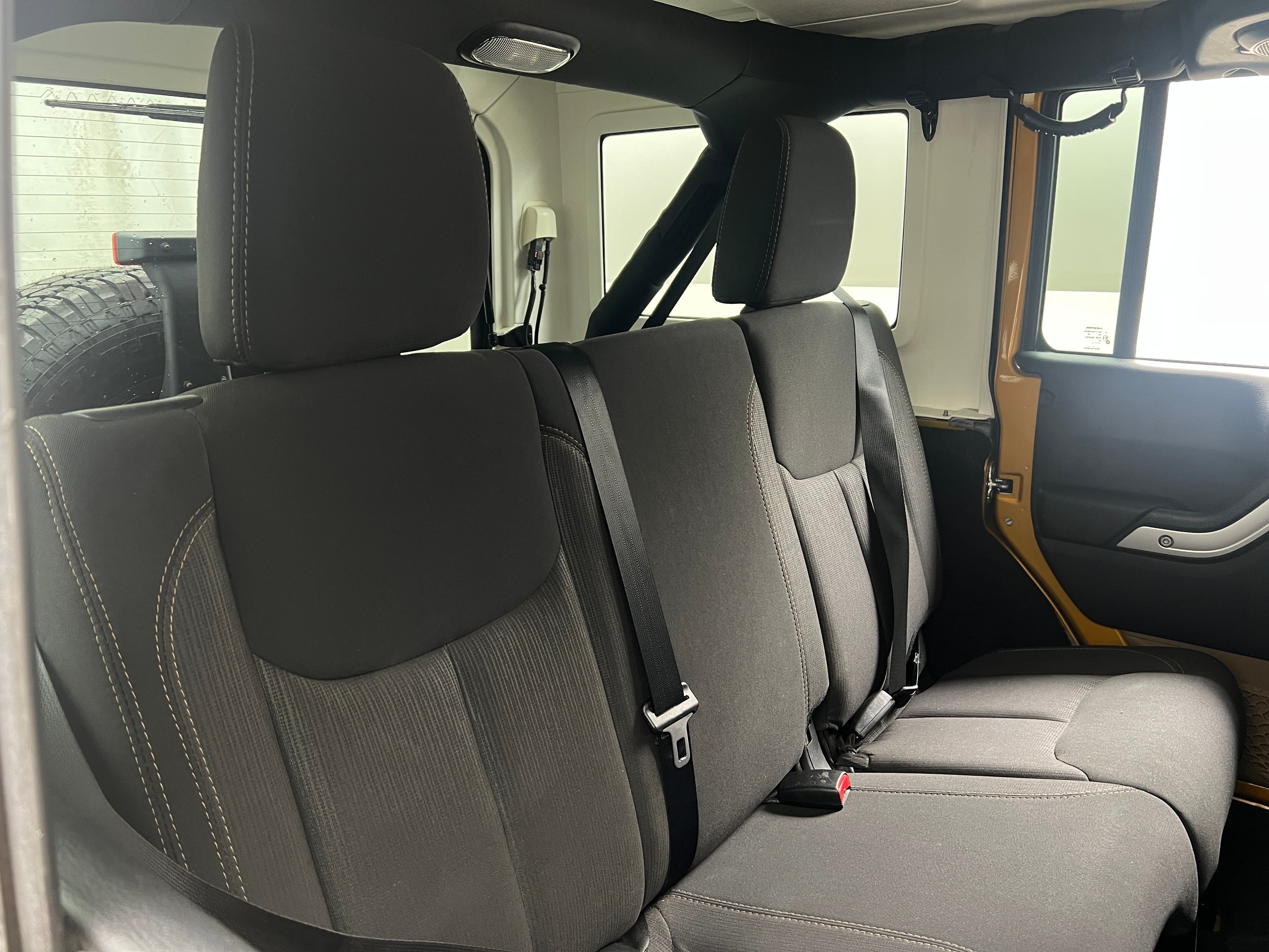 2014 Jeep Wrangler Unlimited Rubicon 6