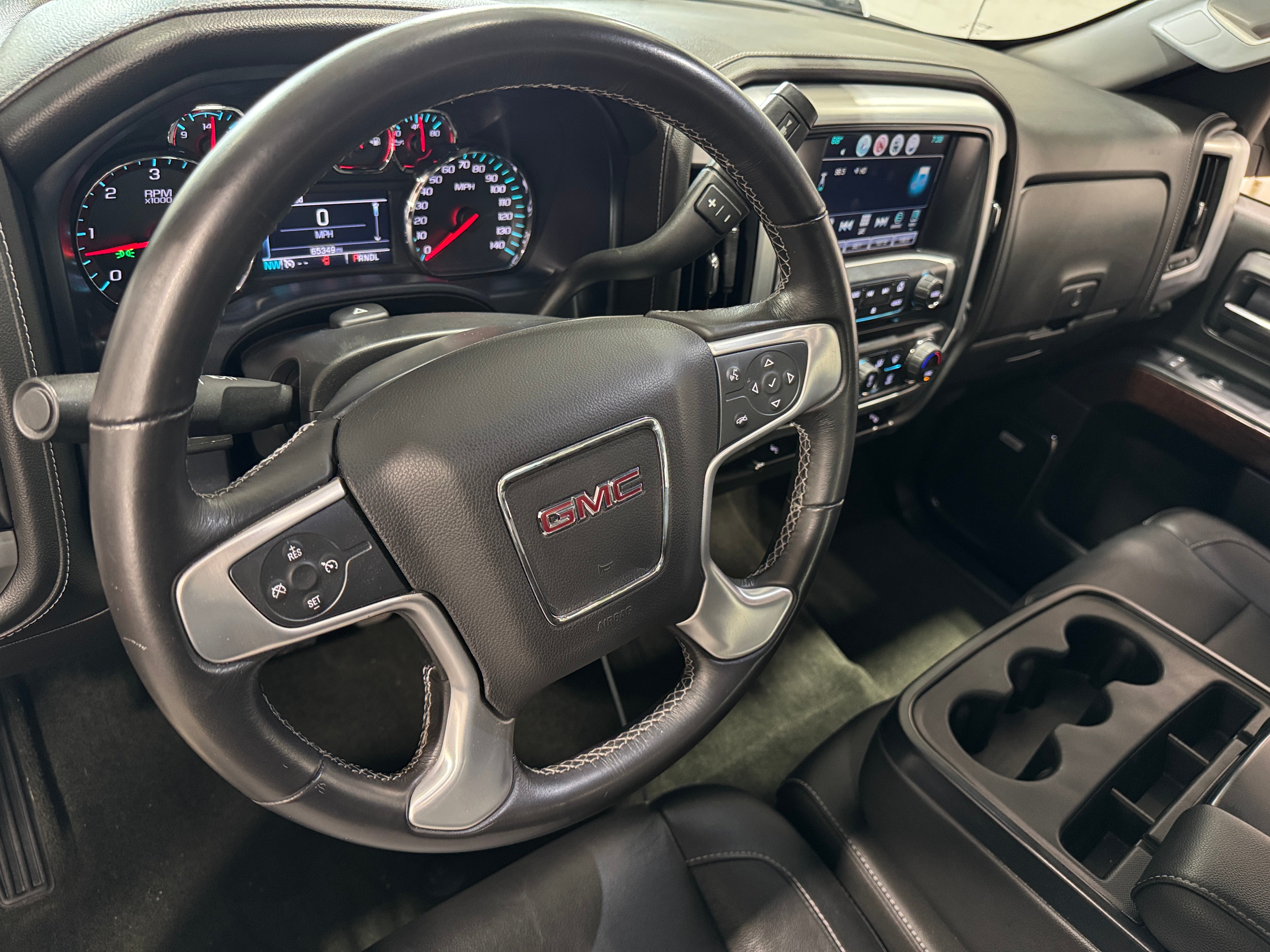 2017 GMC Sierra 1500 SLT 2