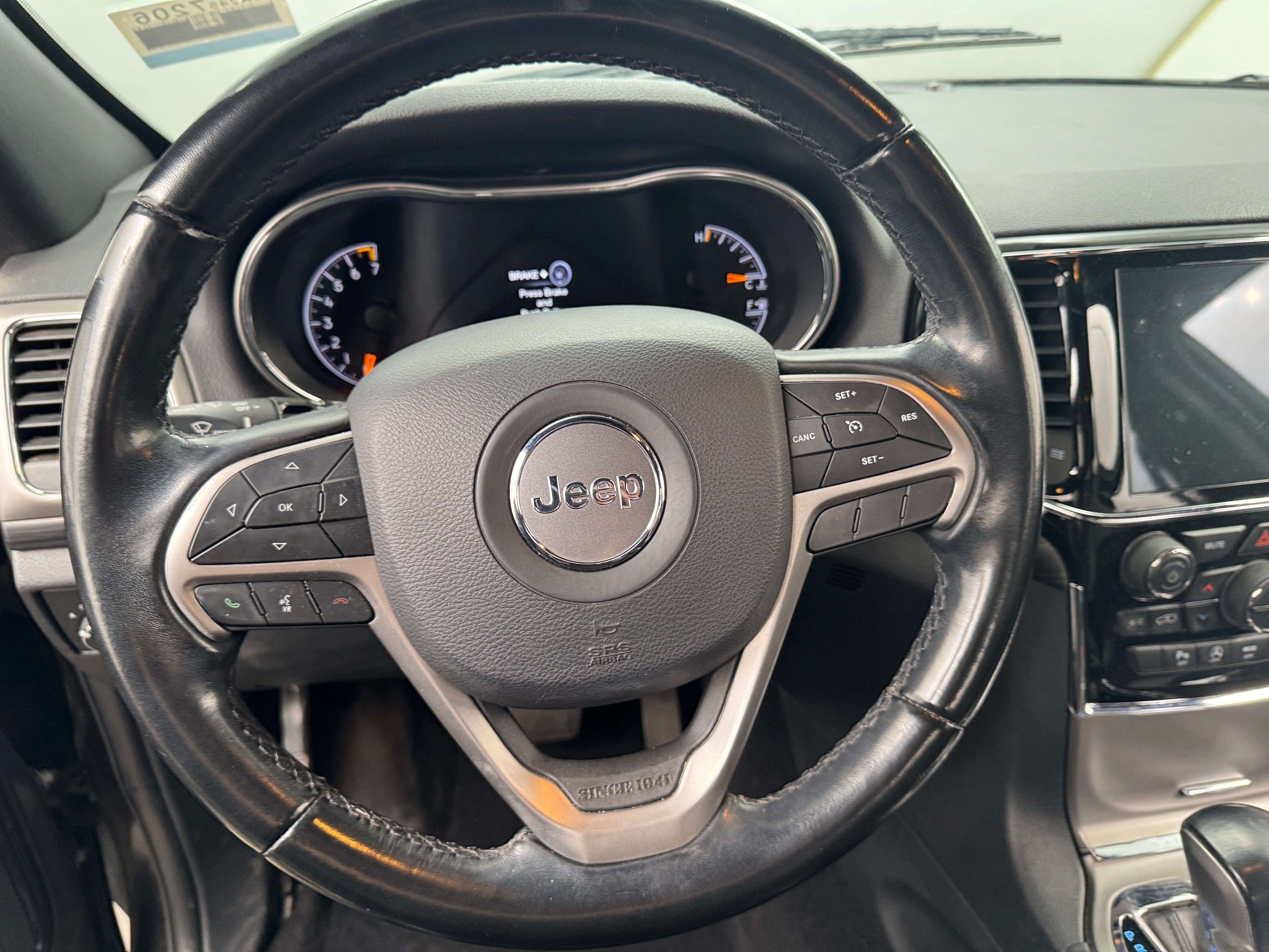 2020 Jeep Grand Cherokee Laredo 5