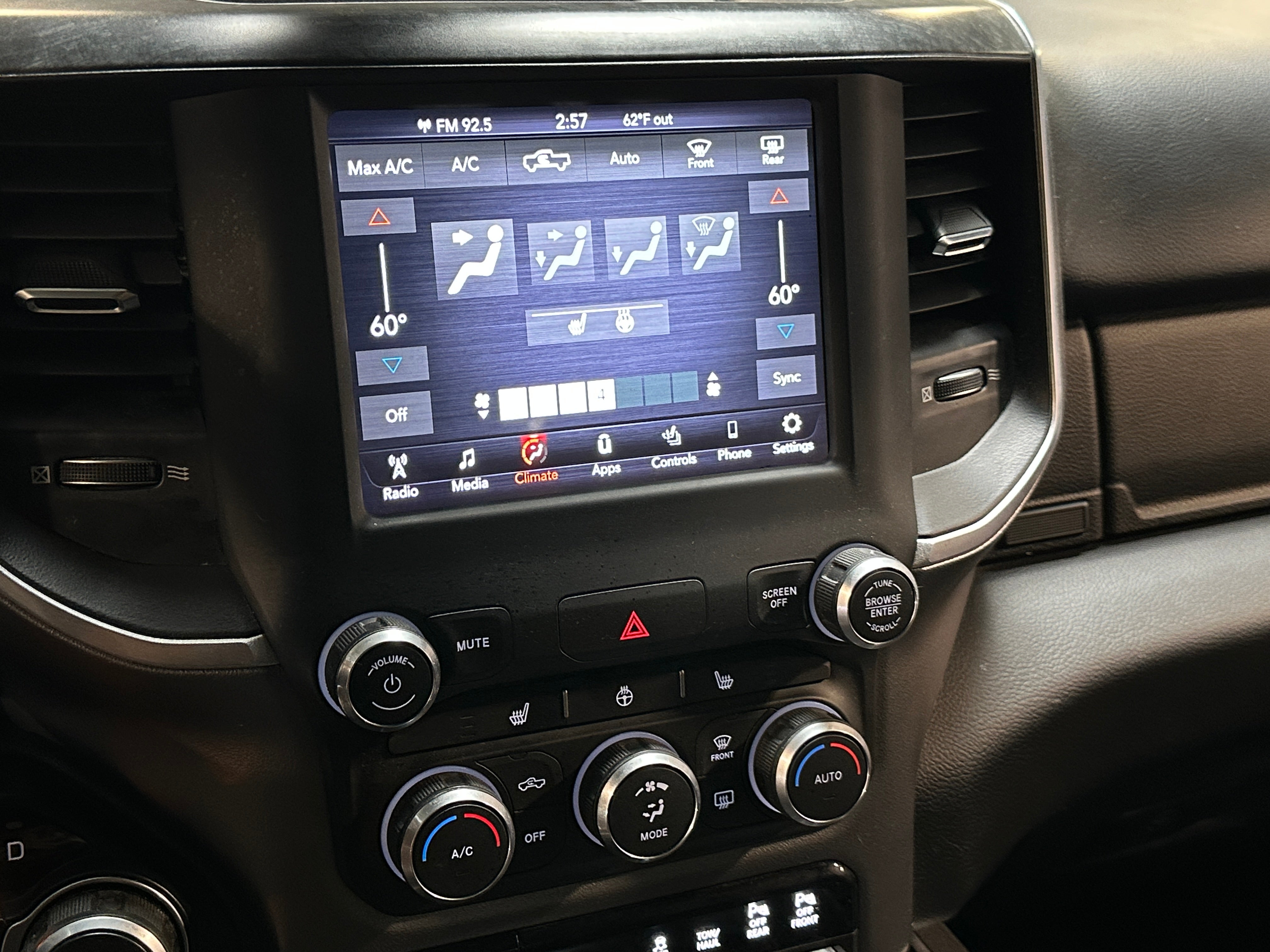 2019 RAM 1500 Big Horn 4