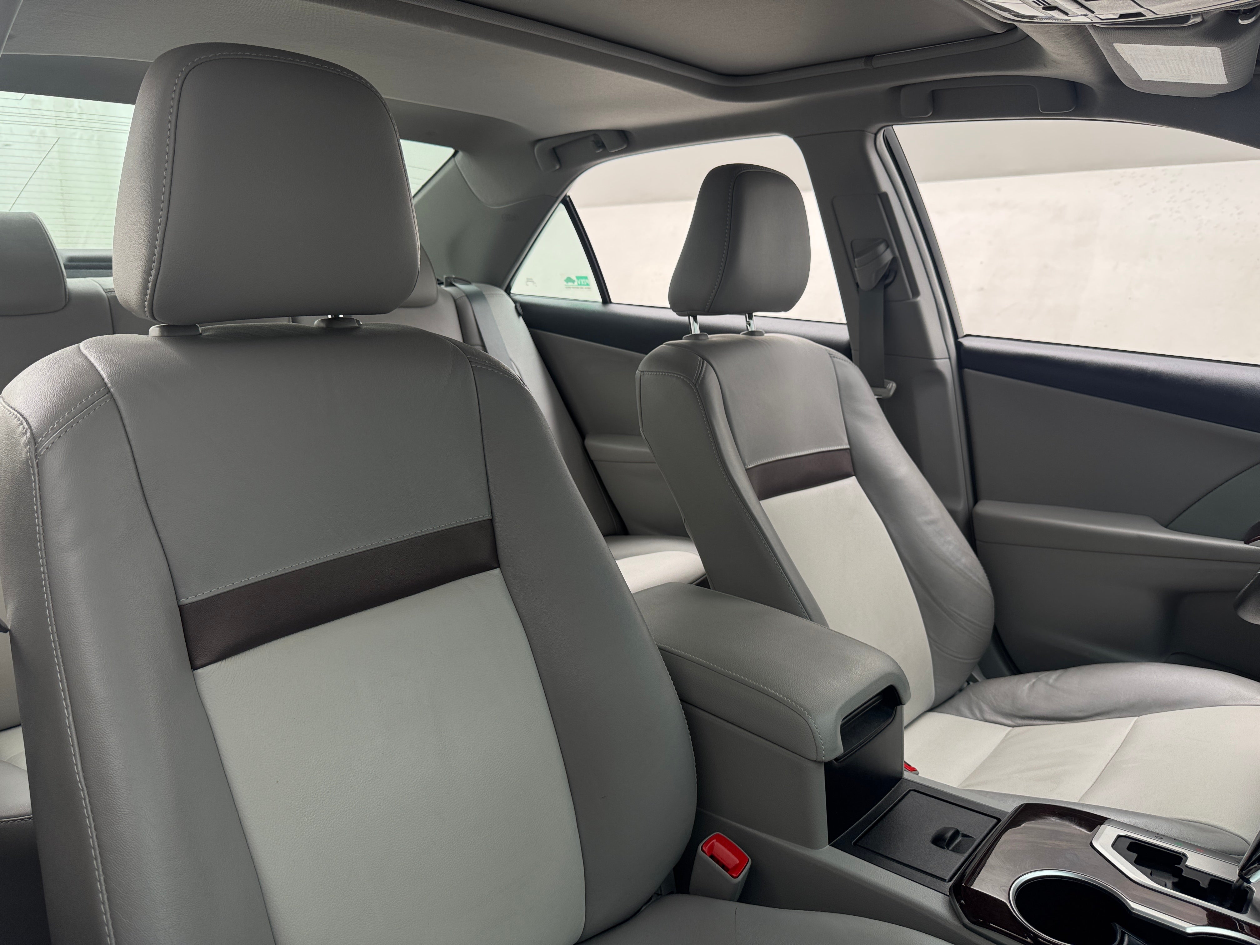 2012 Toyota Camry XLE 2
