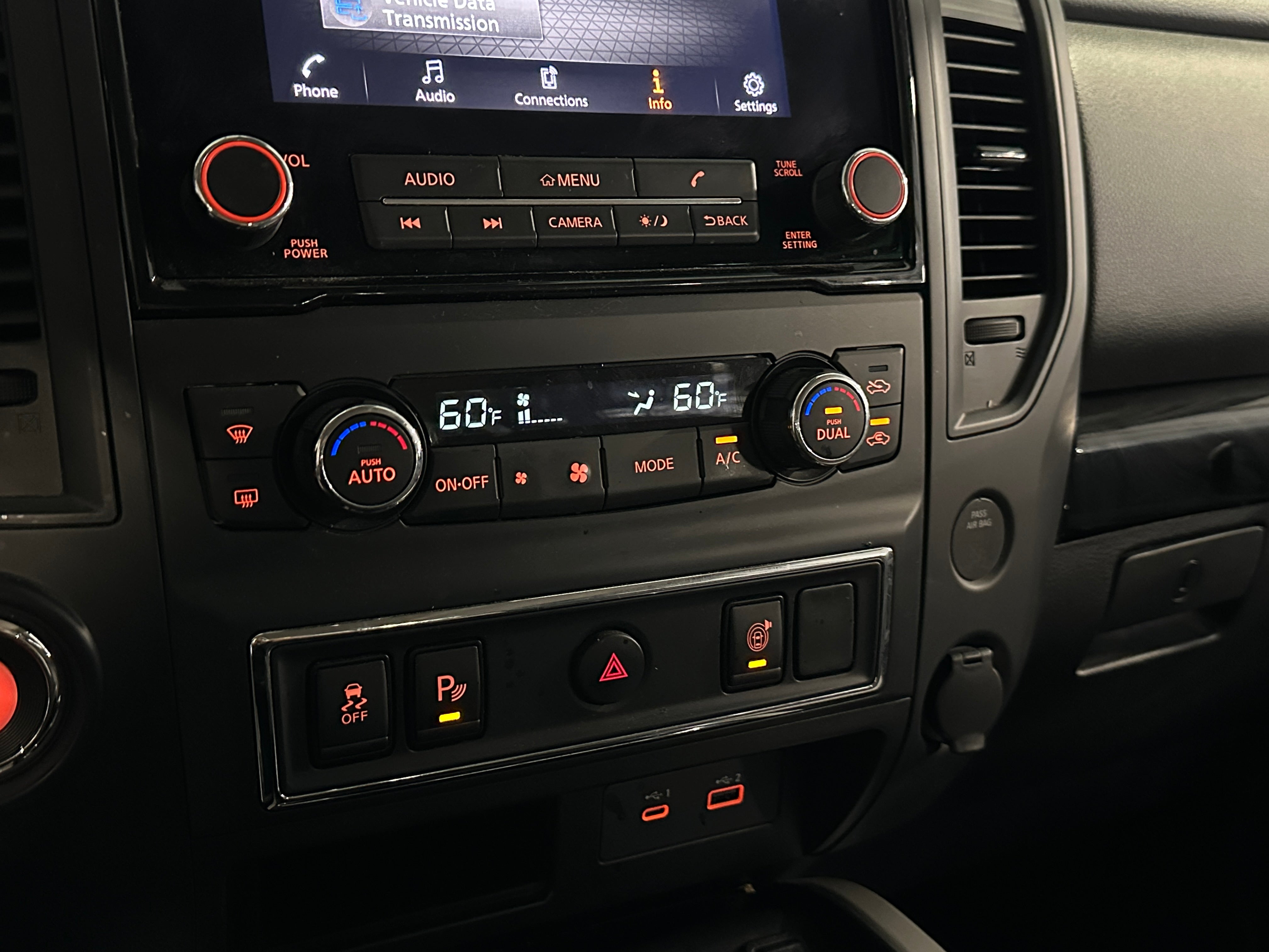 2023 Nissan Titan SV 4