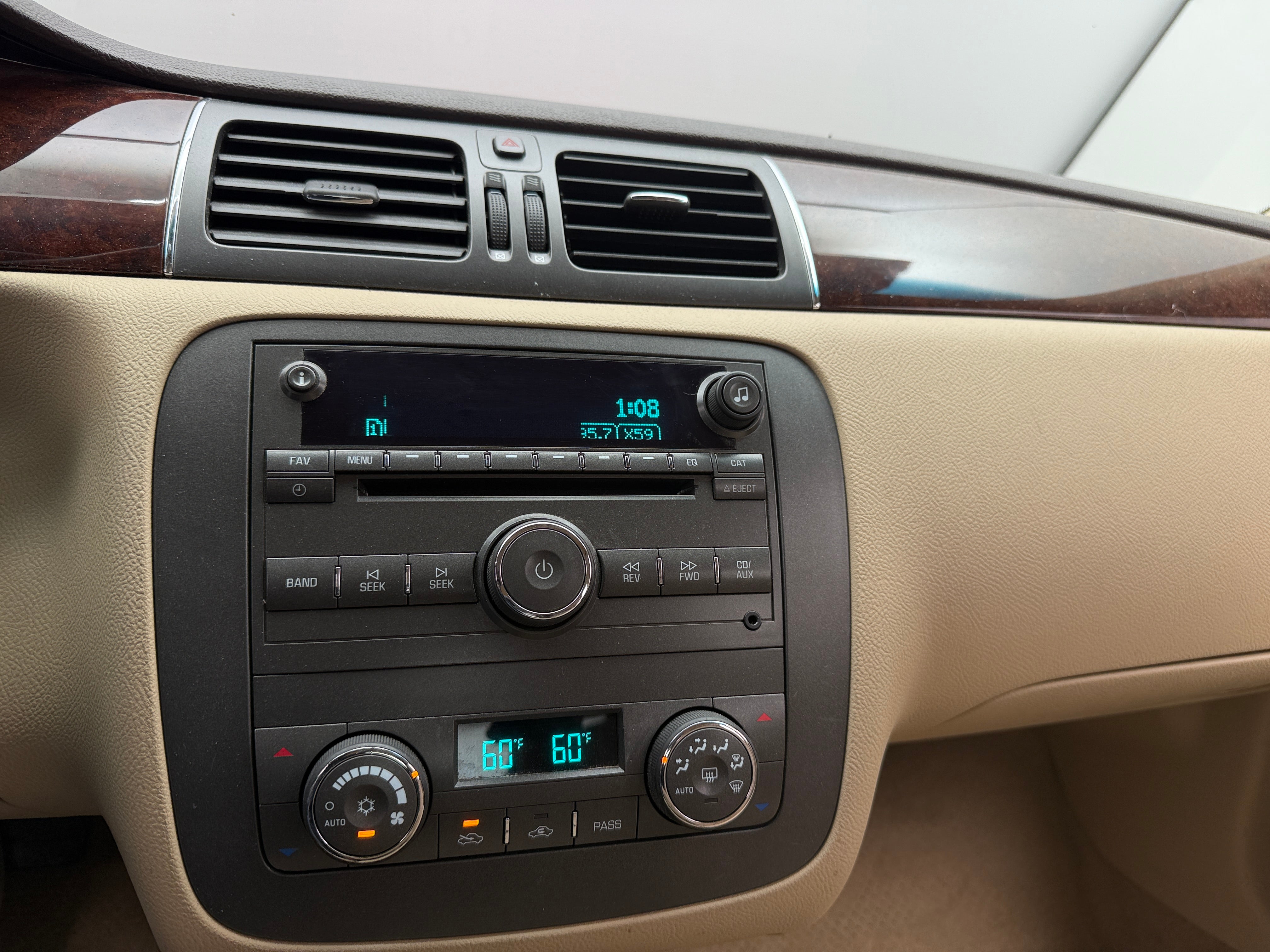2011 Buick Lucerne CXL 3
