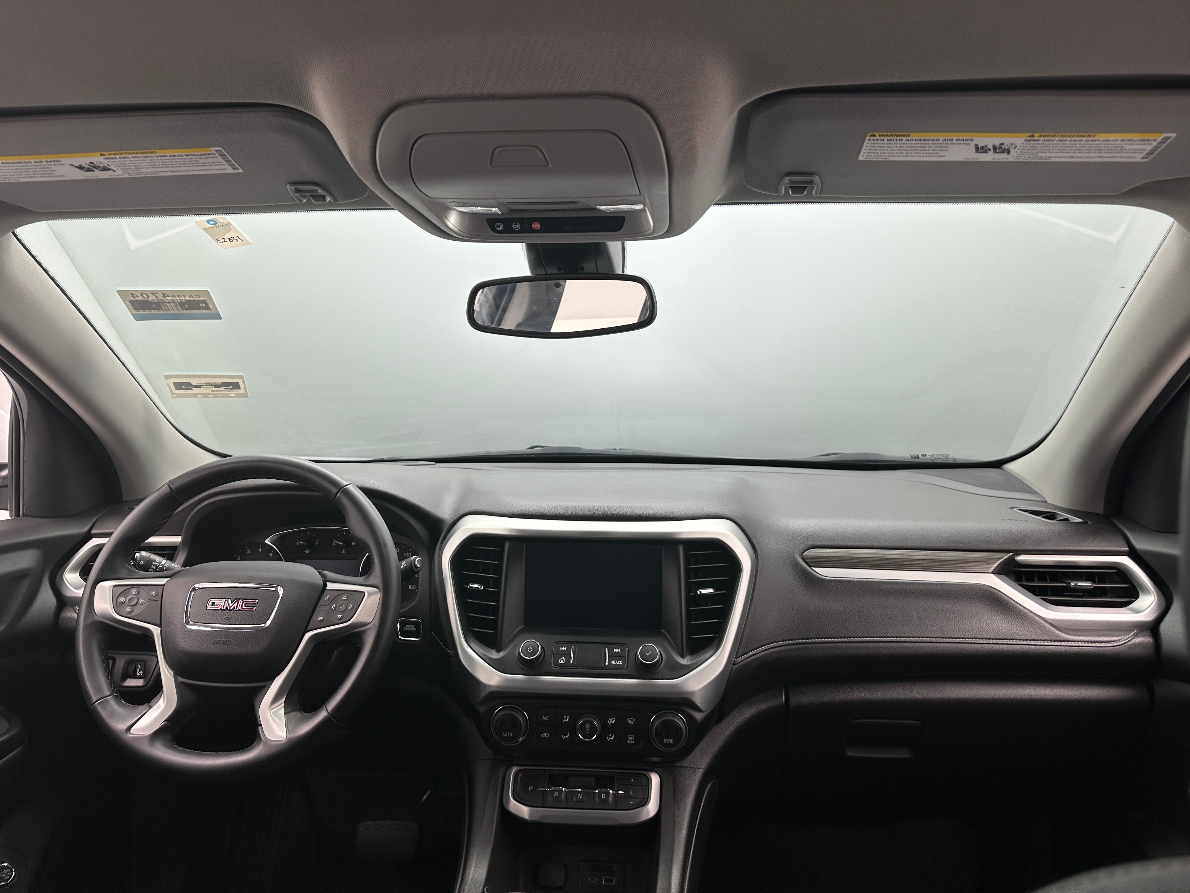 2023 GMC Acadia SLT 2
