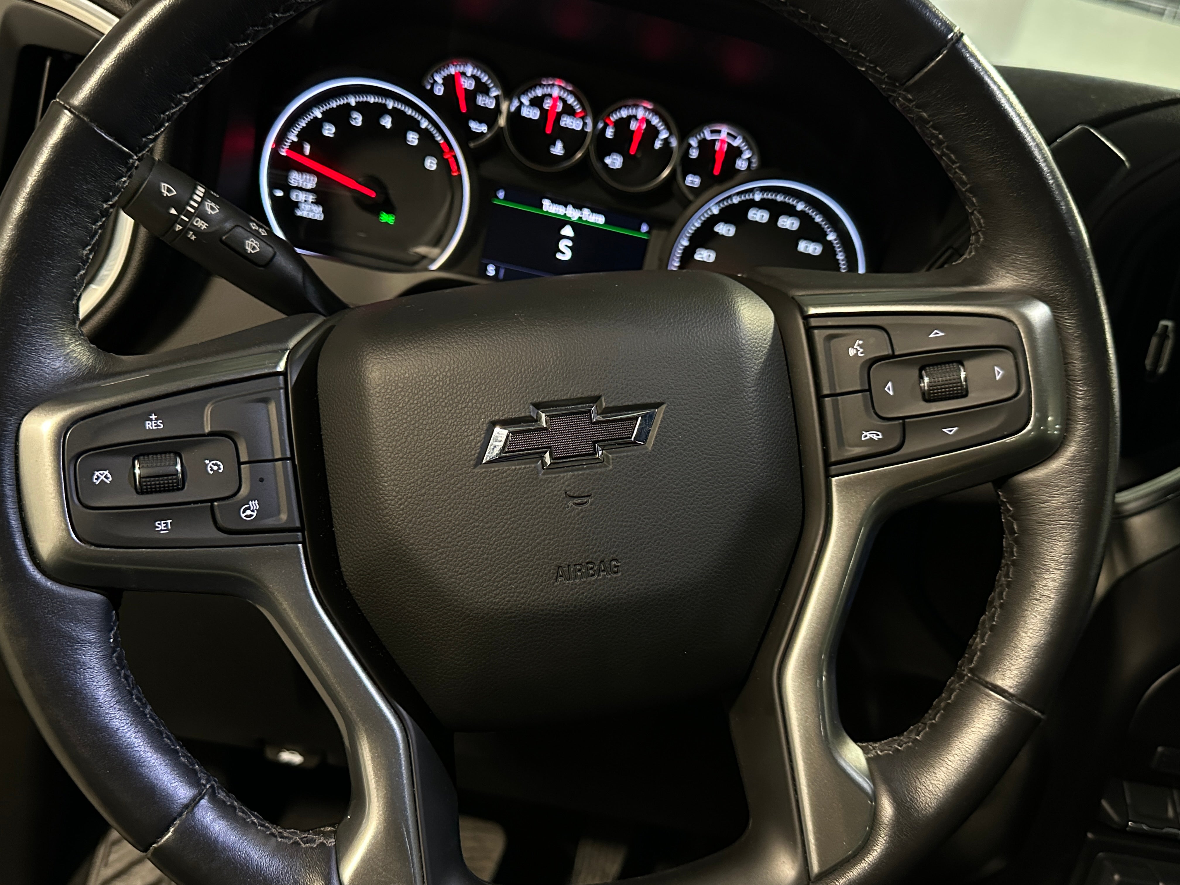 2021 Chevrolet Silverado 1500  4