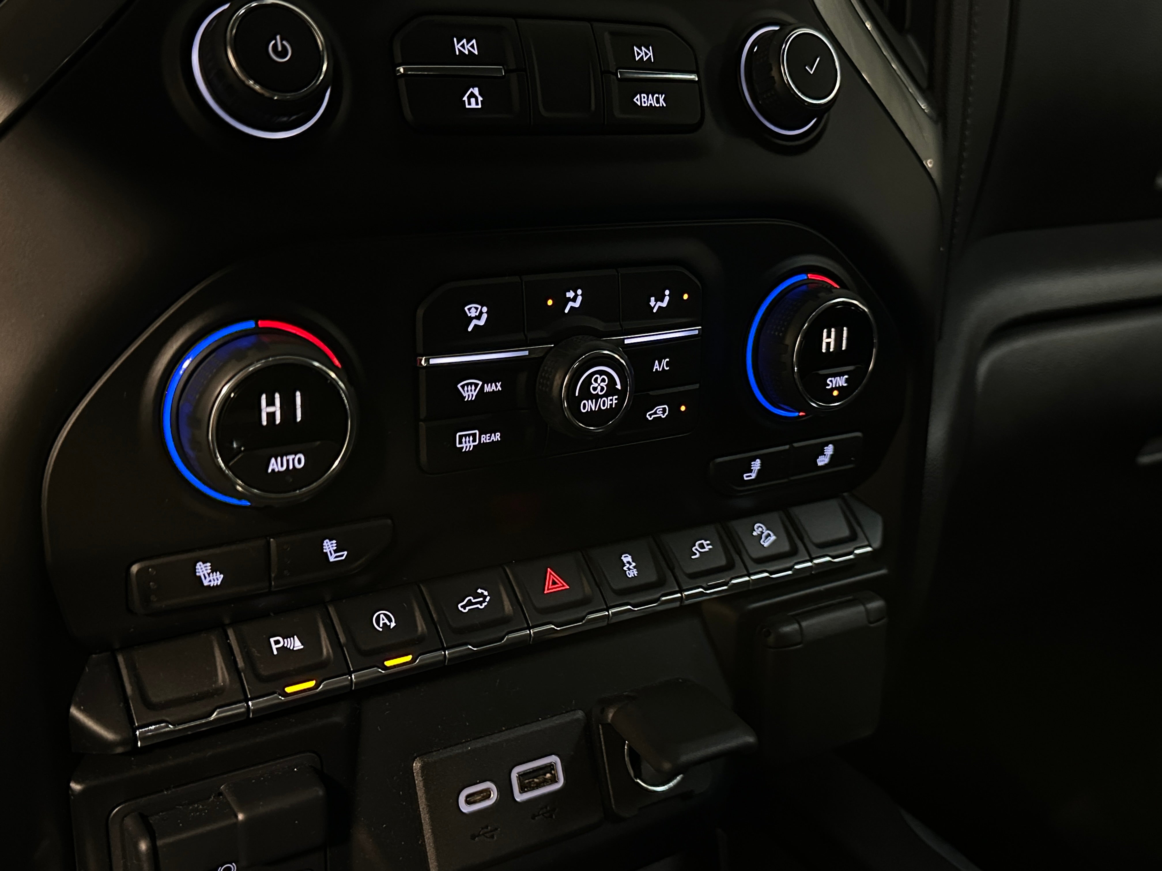 2021 Chevrolet Silverado 1500  3