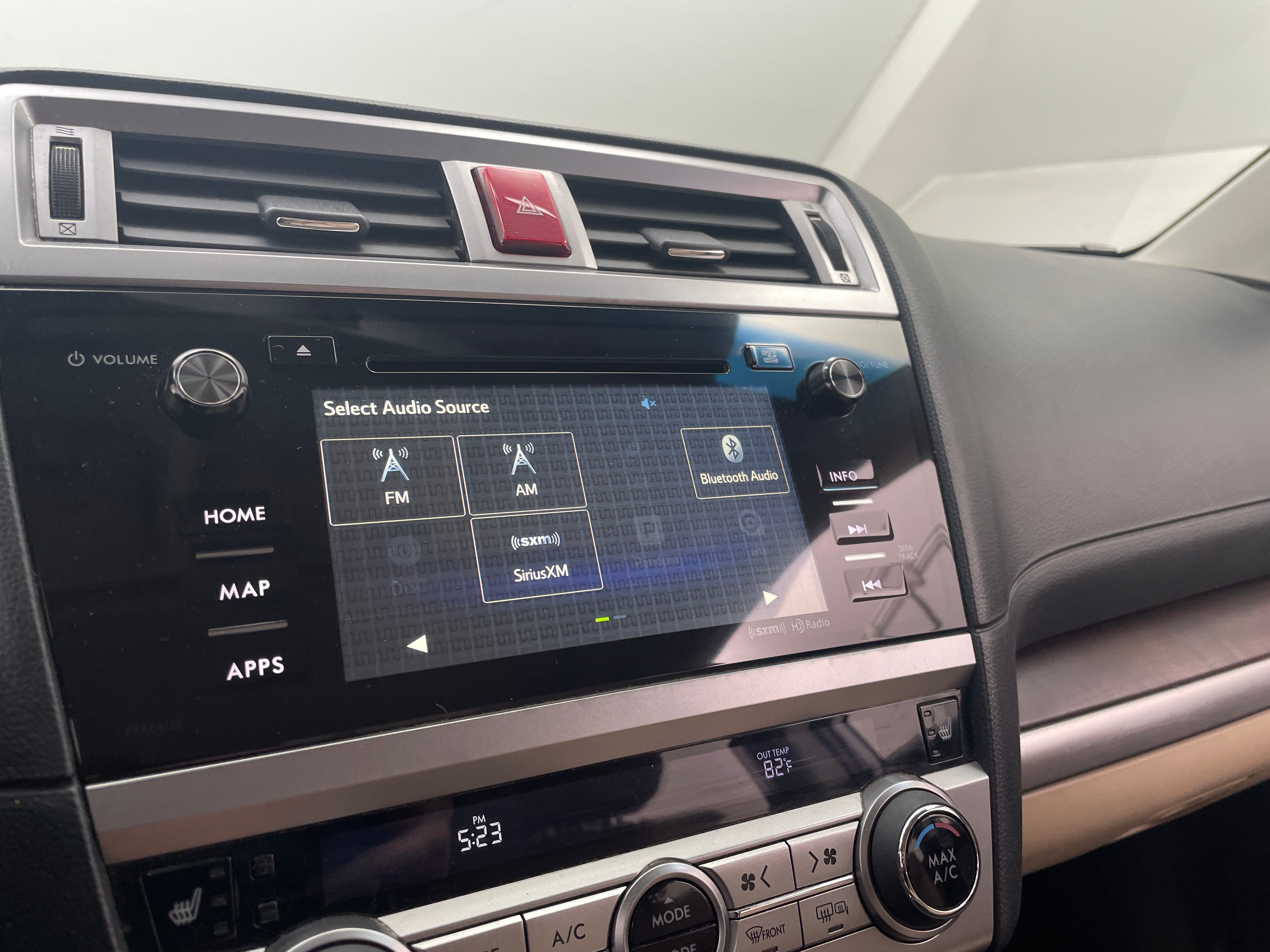 2015 Subaru Outback 2.5i Limited 3
