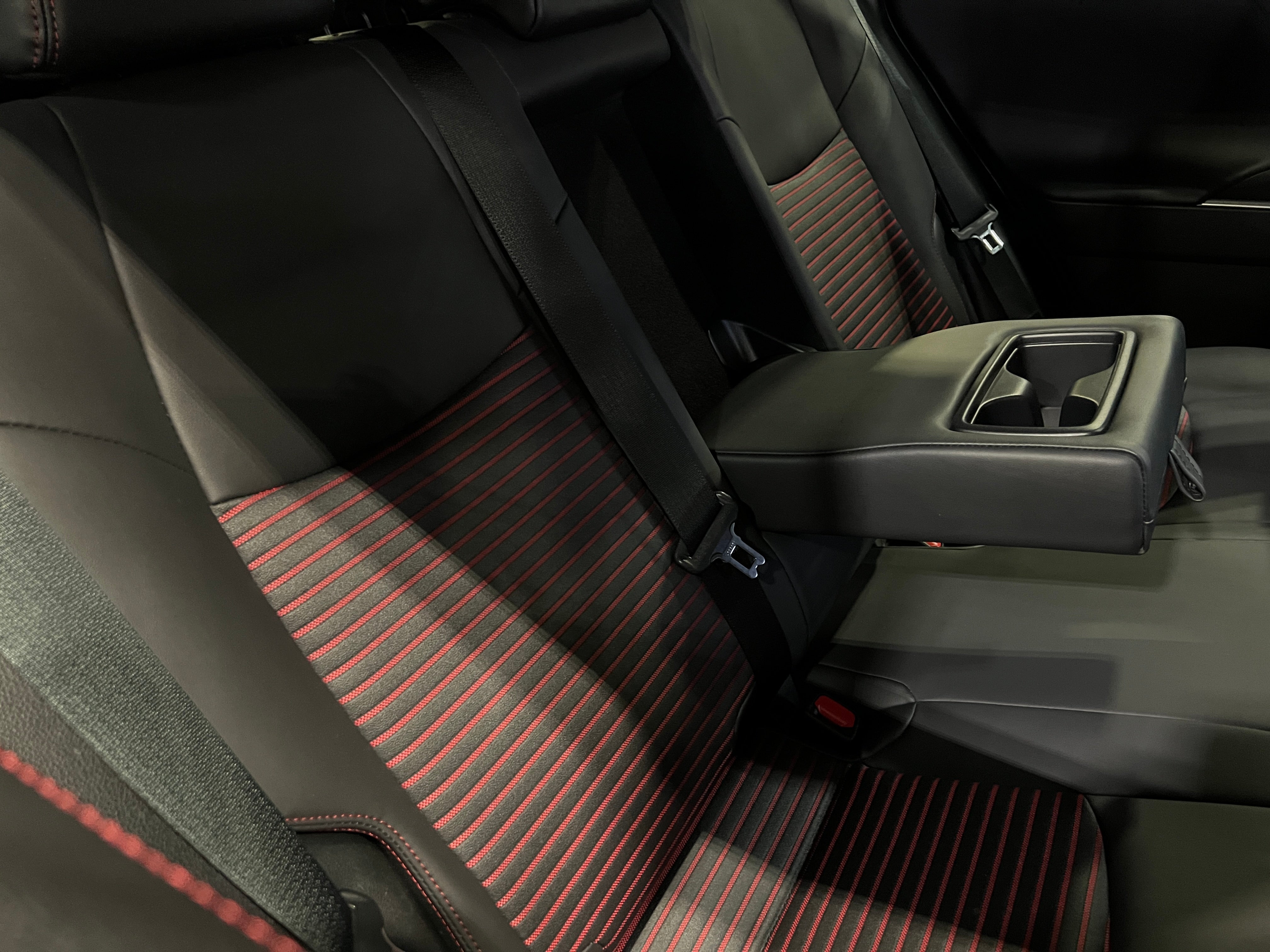2024 Toyota RAV4 Prime XSE 5